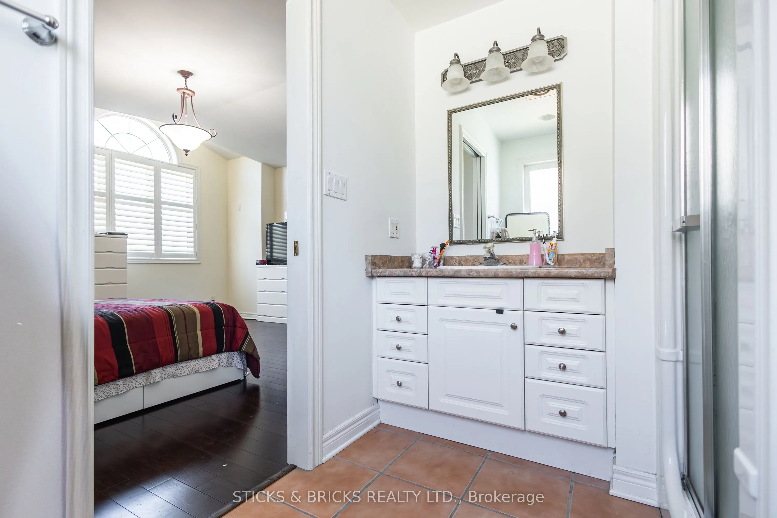 8207 Beaver Glen Drive