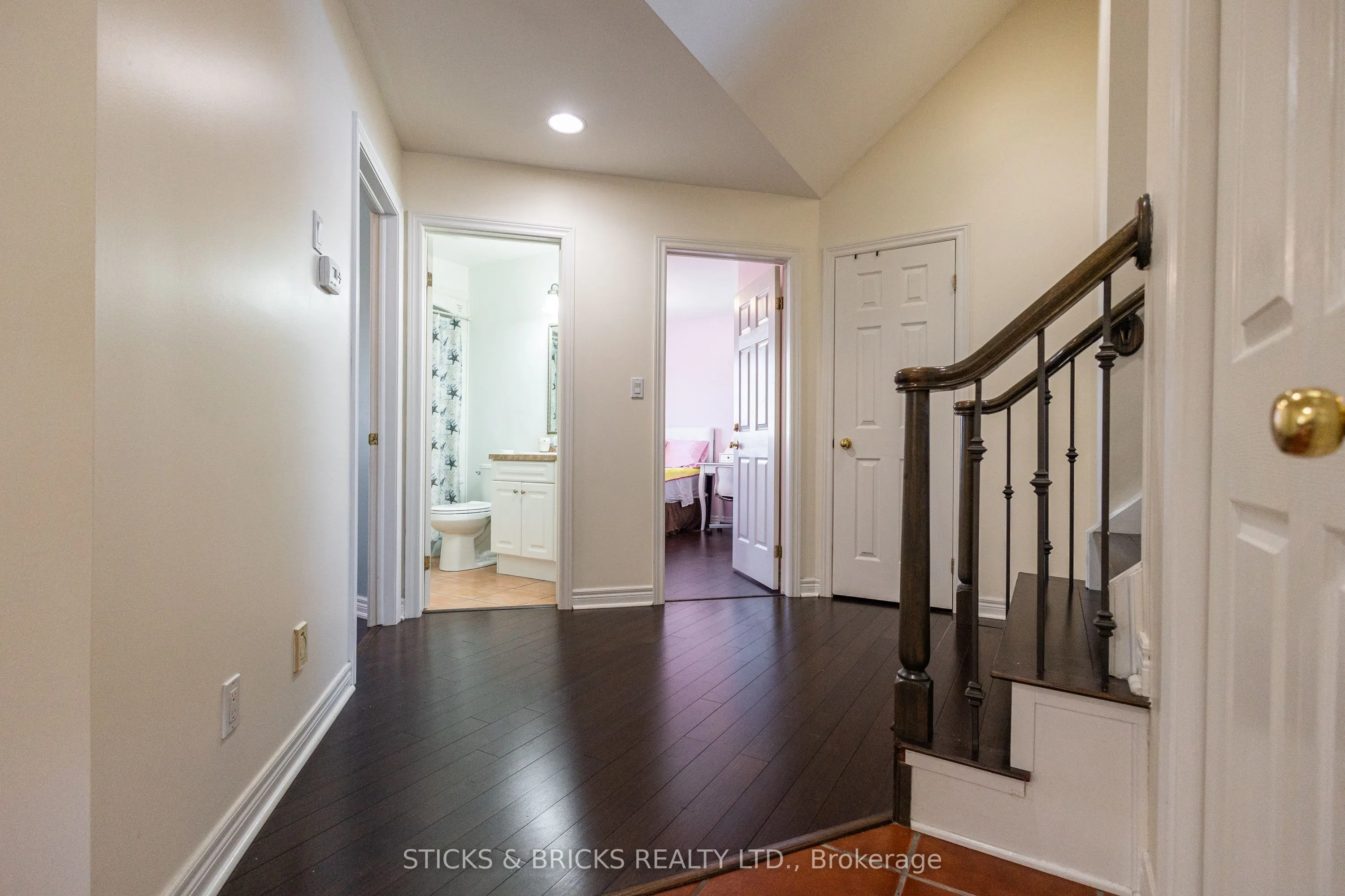 8207 Beaver Glen Drive