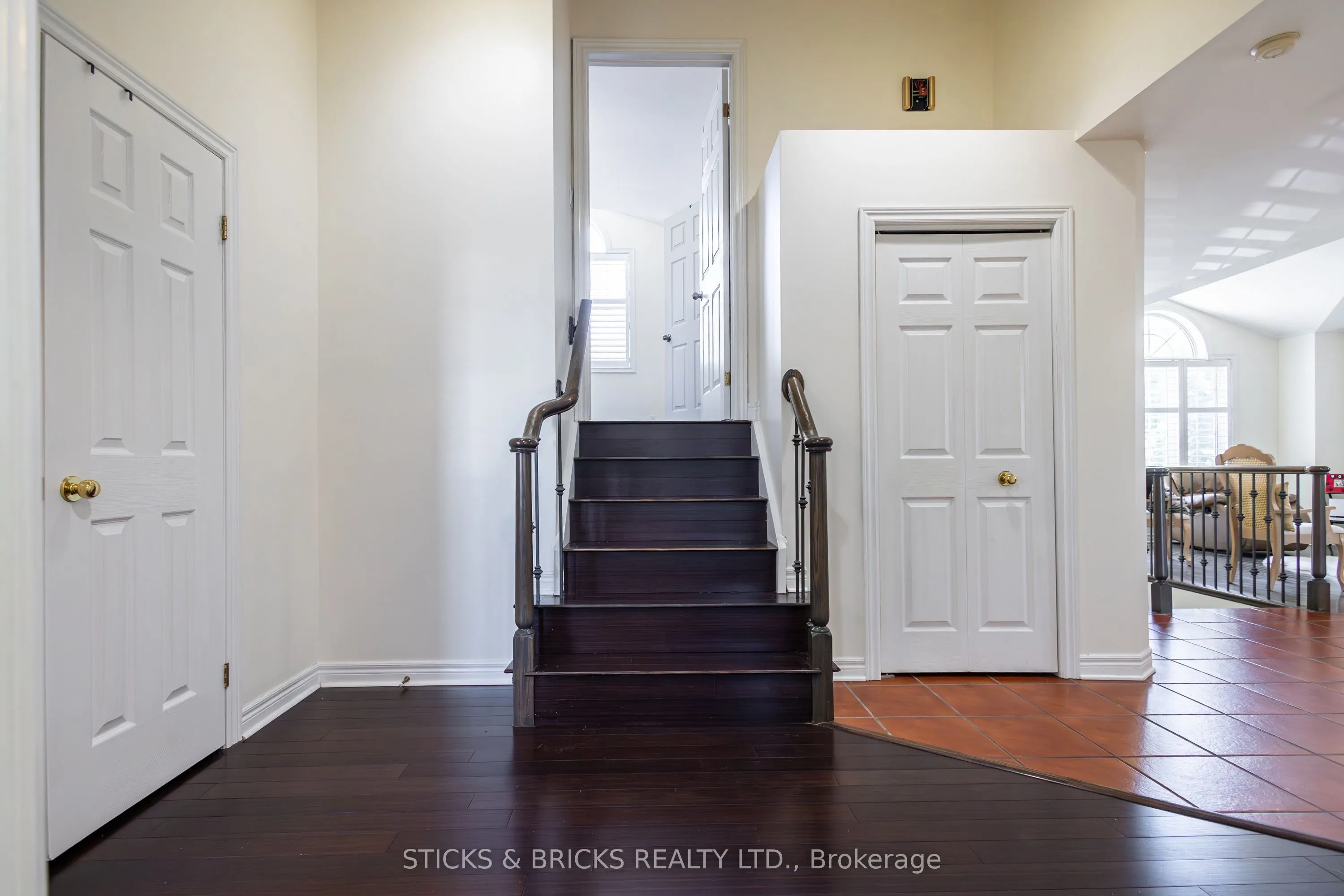 8207 Beaver Glen Drive