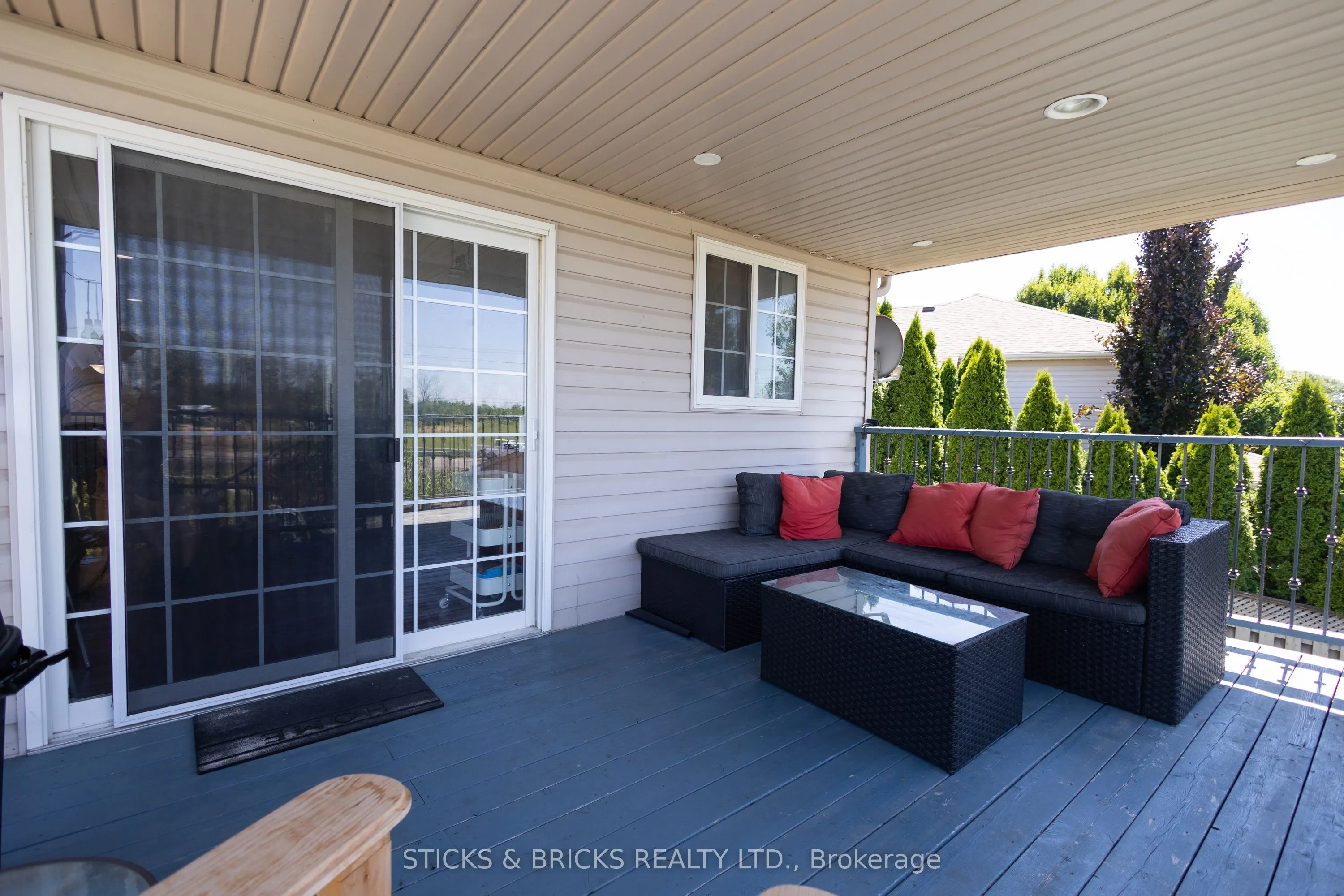 8207 Beaver Glen Drive