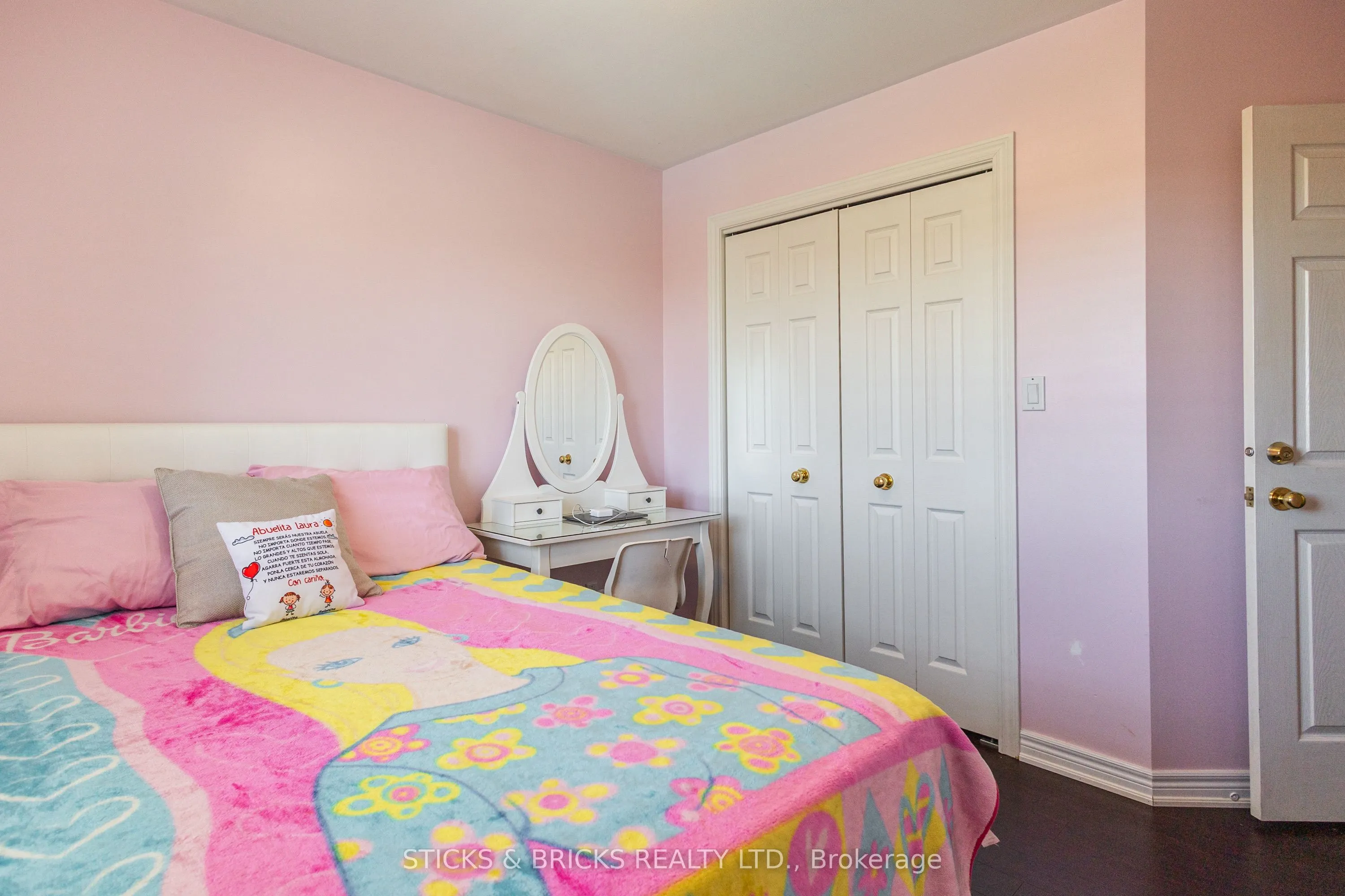 8207 Beaver Glen Drive