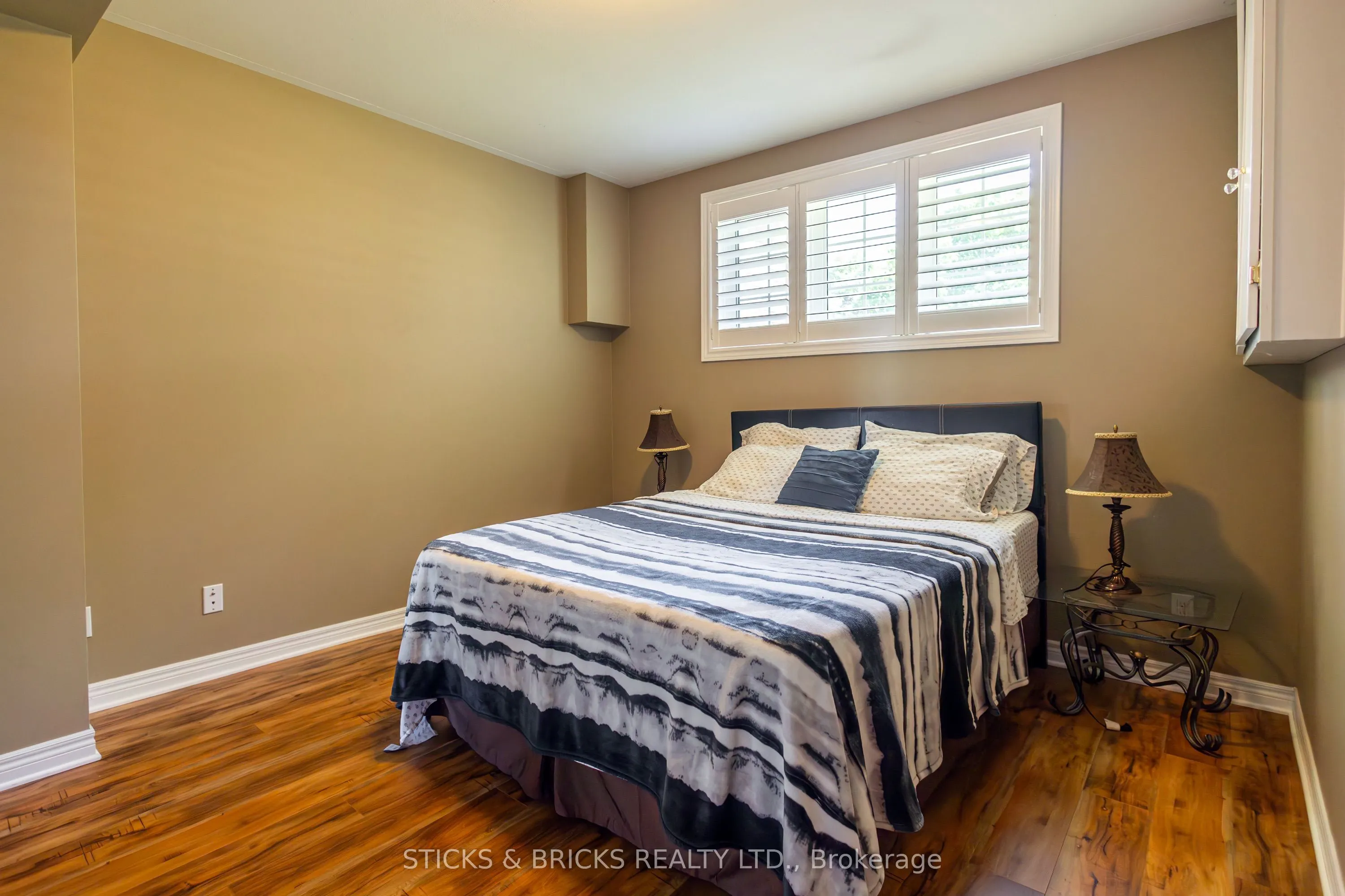 8207 Beaver Glen Drive