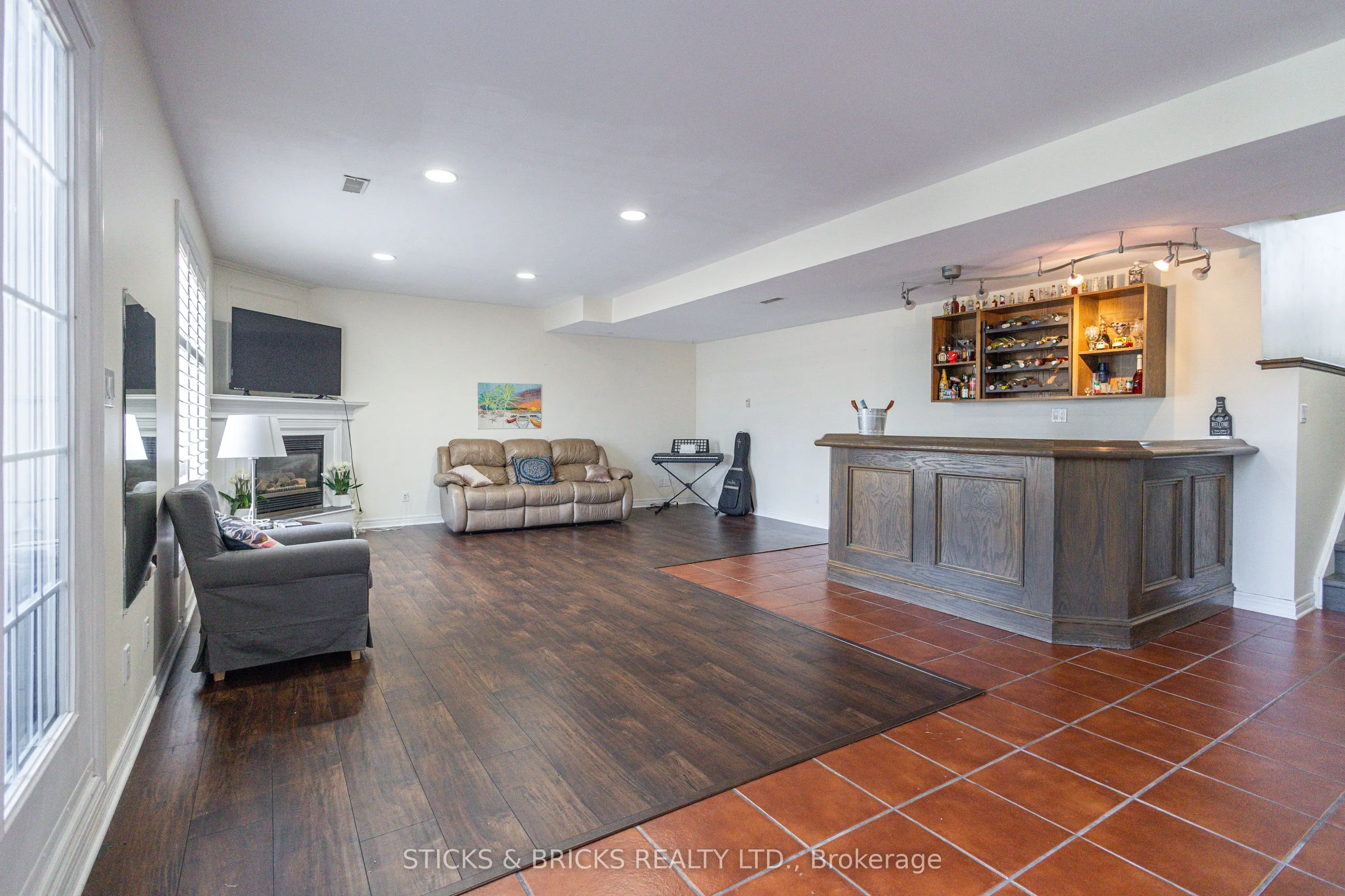 8207 Beaver Glen Drive