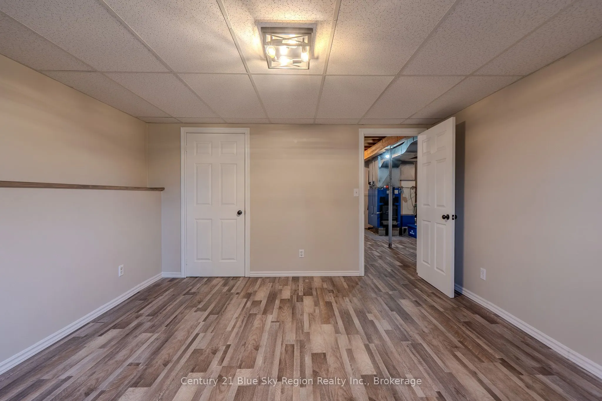 2225 Papineau Road