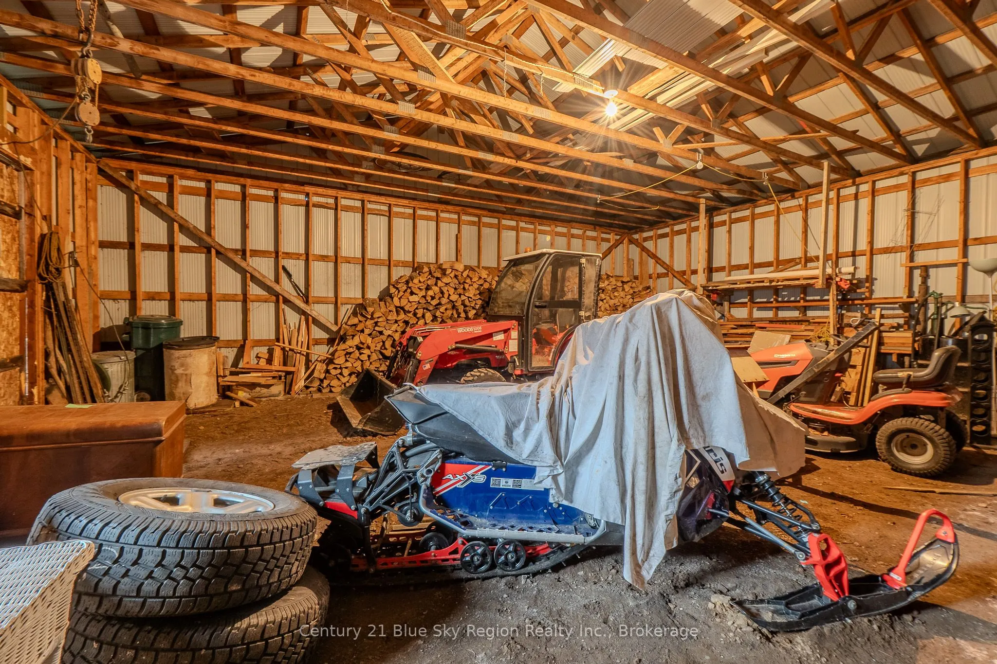 2225 Papineau Road