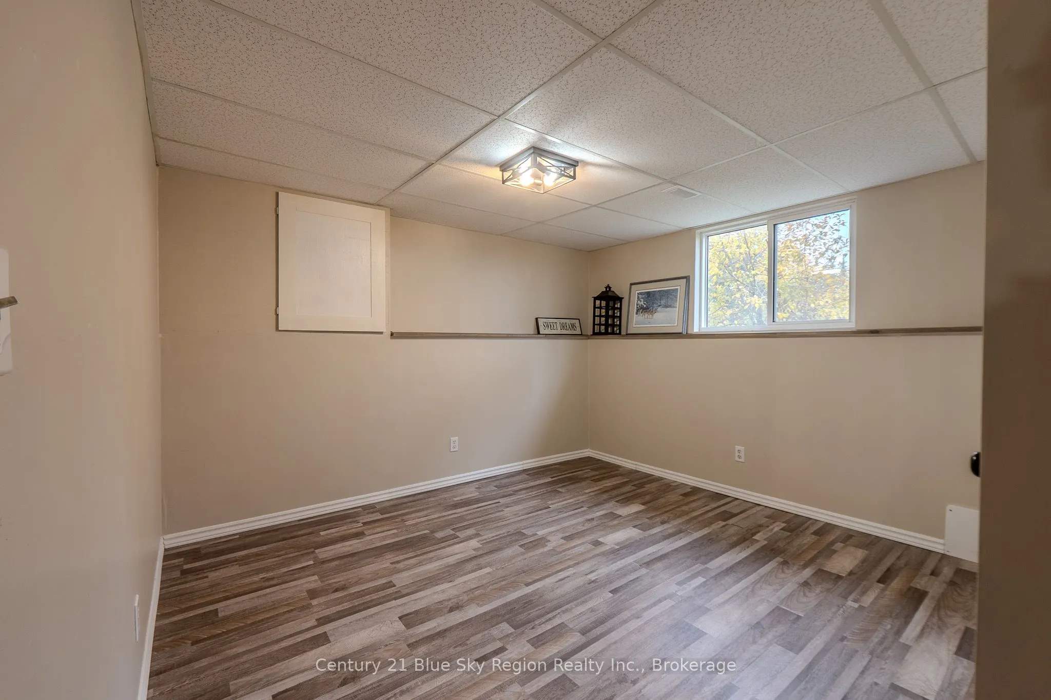 2225 Papineau Road