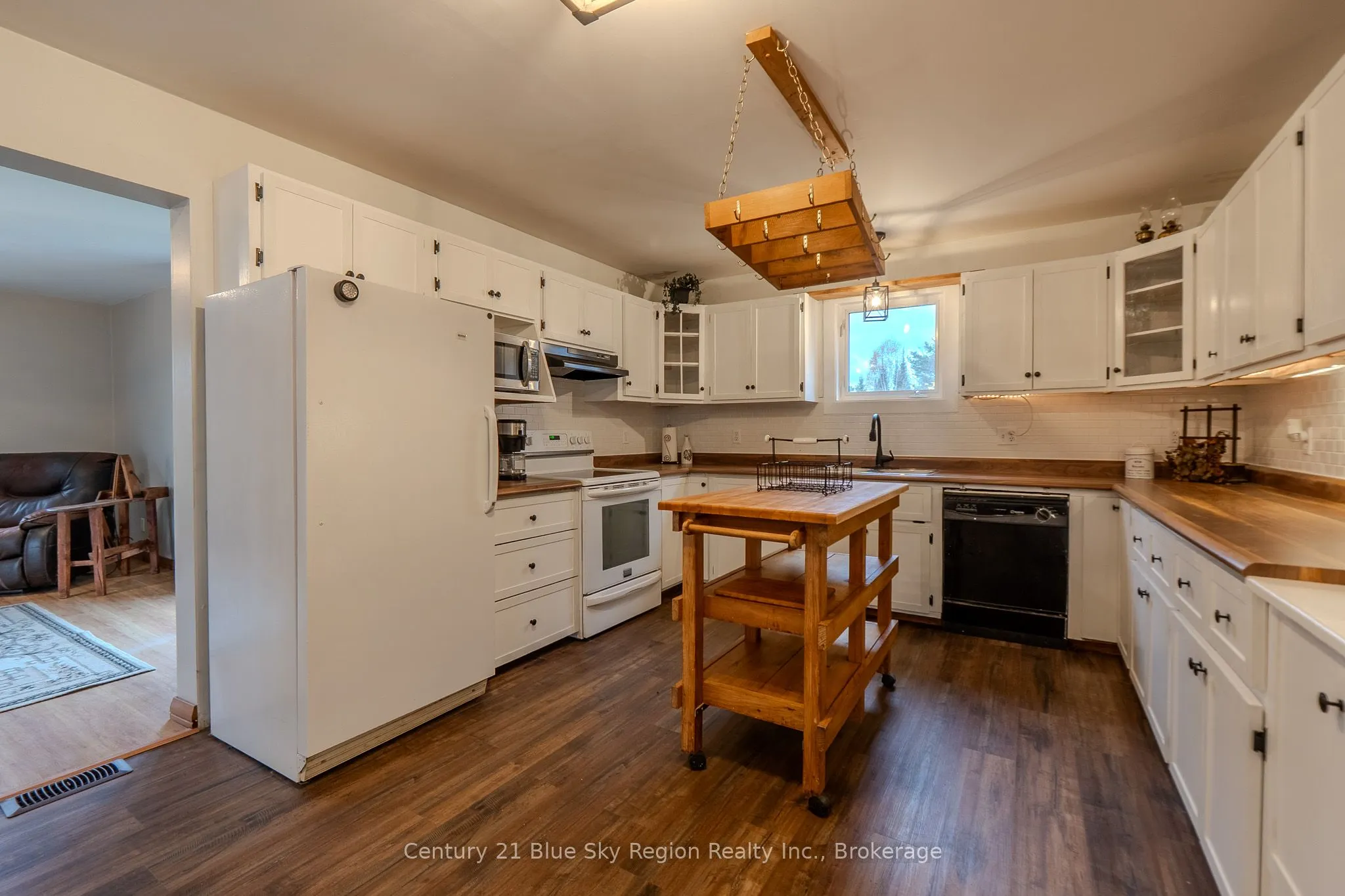 2225 Papineau Road