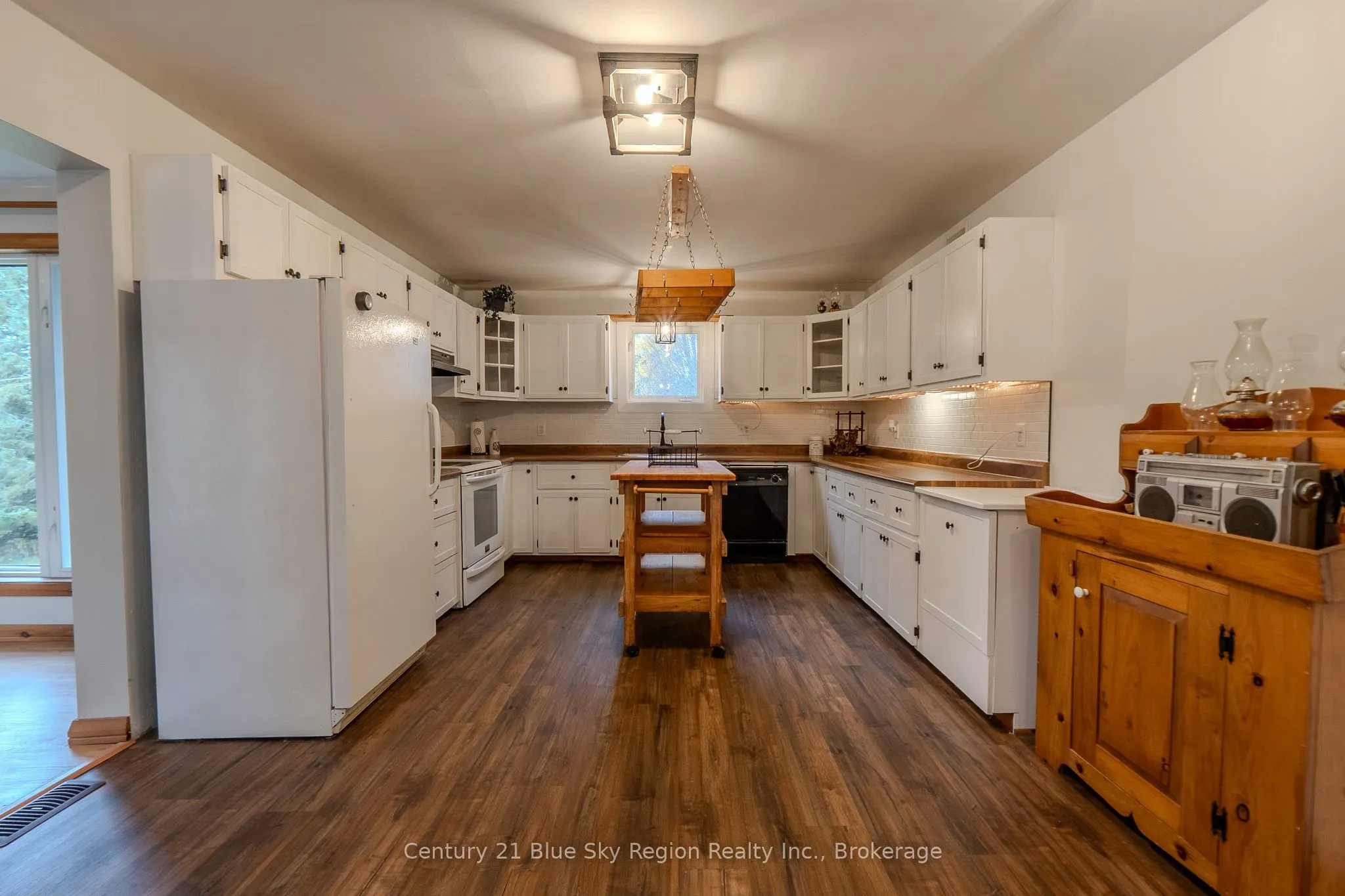 2225 Papineau Road