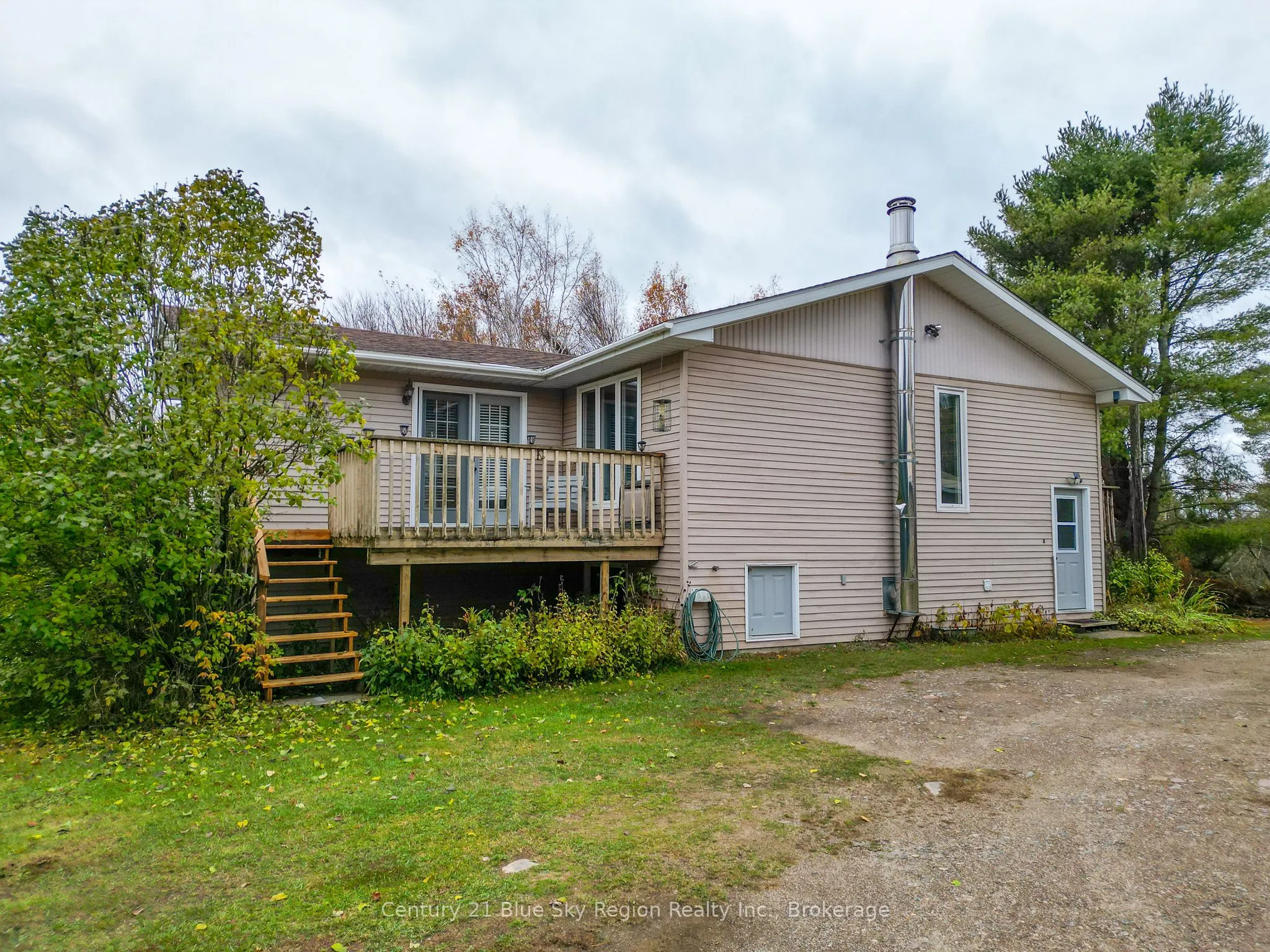 2225 Papineau Road