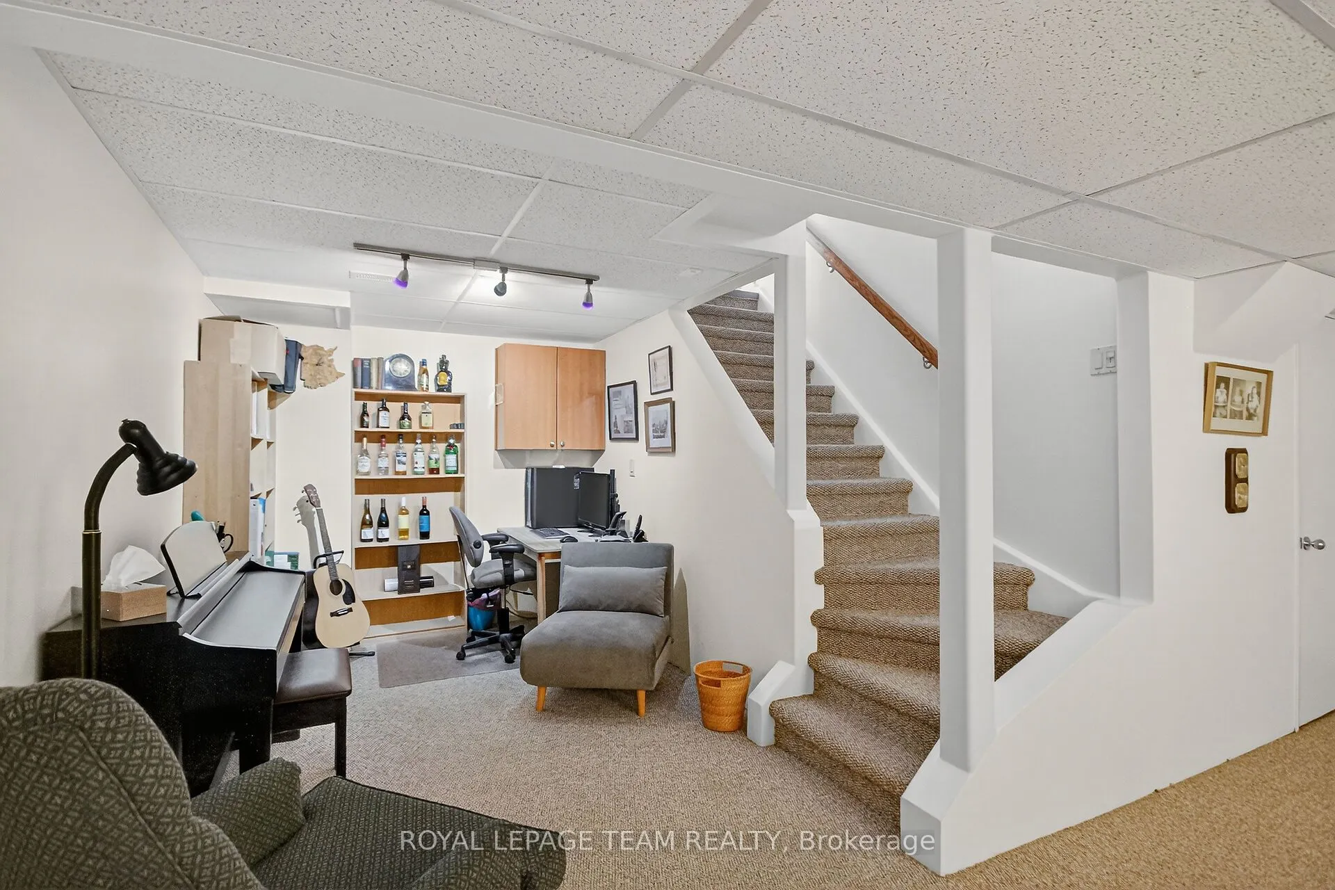 21 Raftus Square