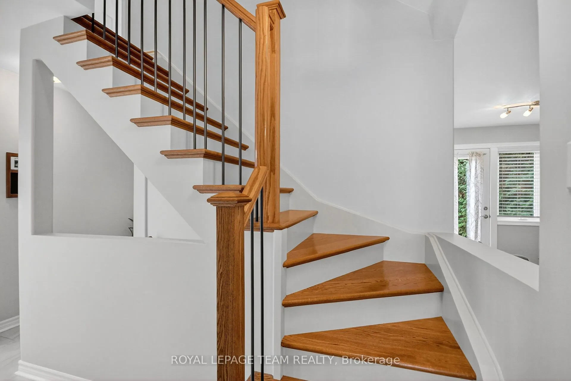 21 Raftus Square