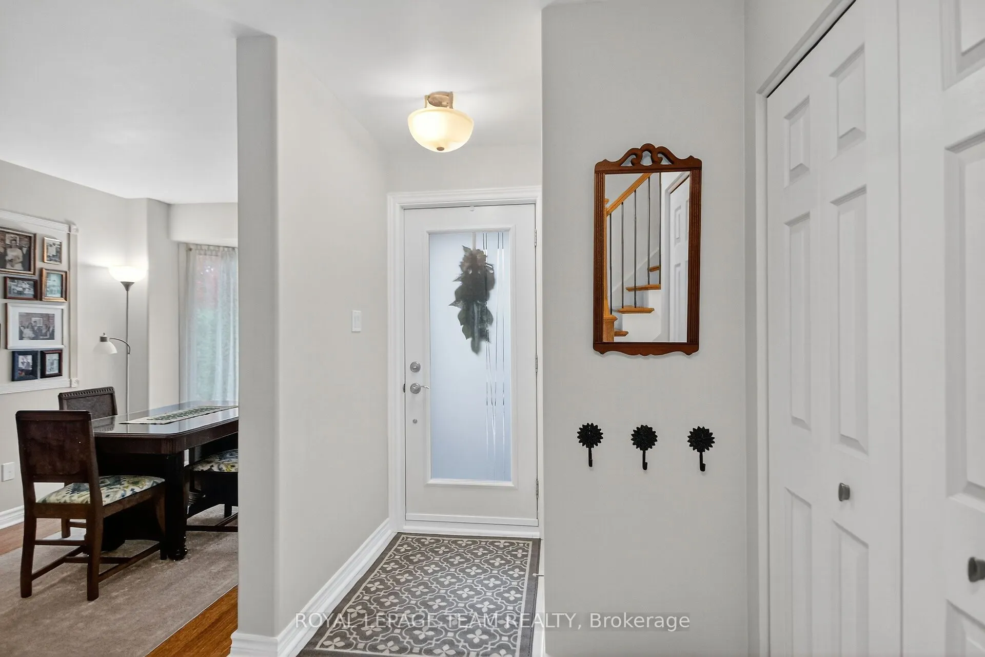 21 Raftus Square
