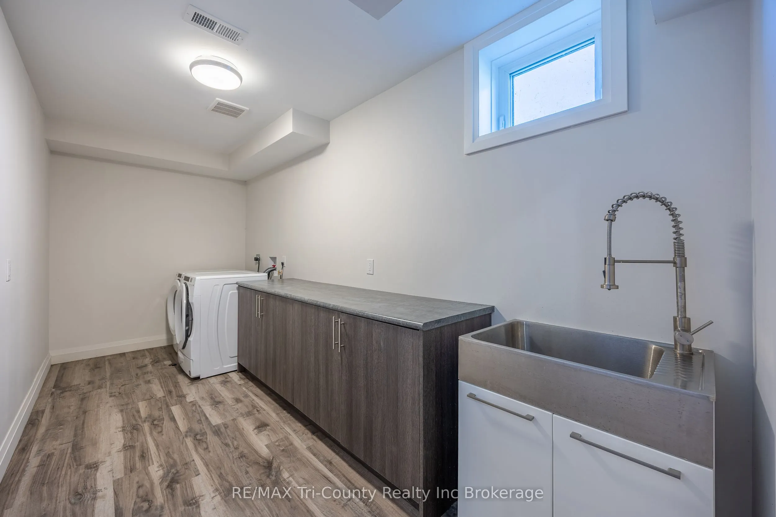 377 10th Concession Road