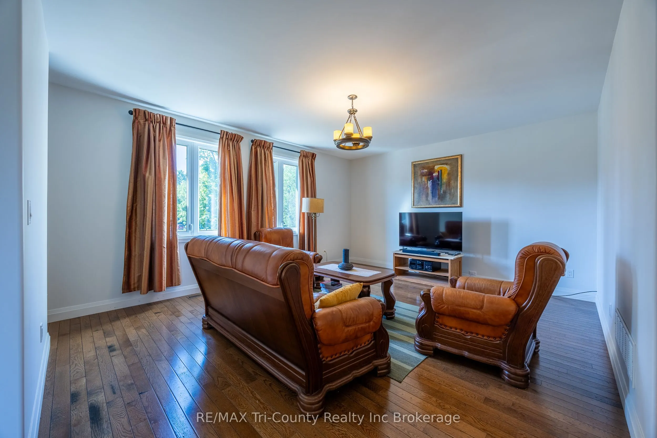 377 10th Concession Road