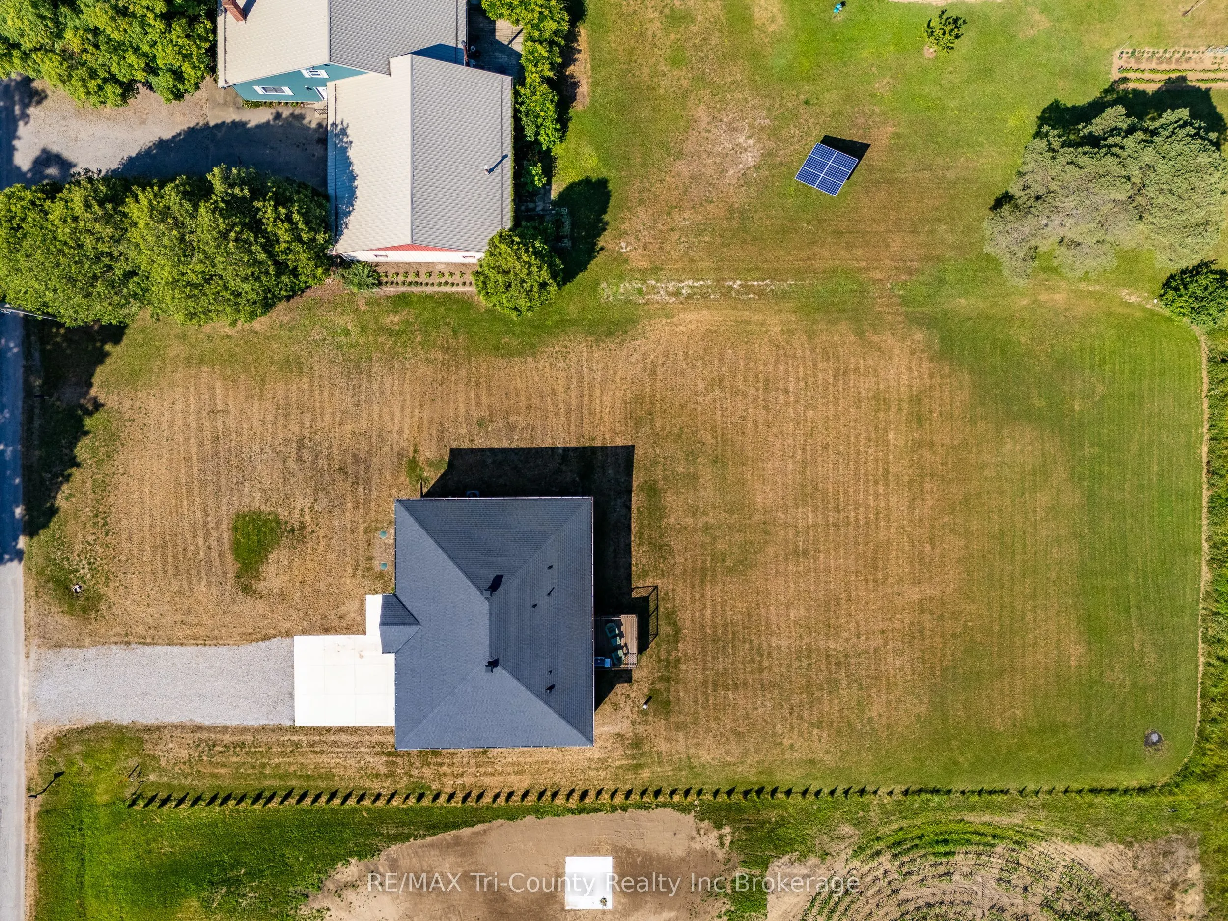 377 10th Concession Road