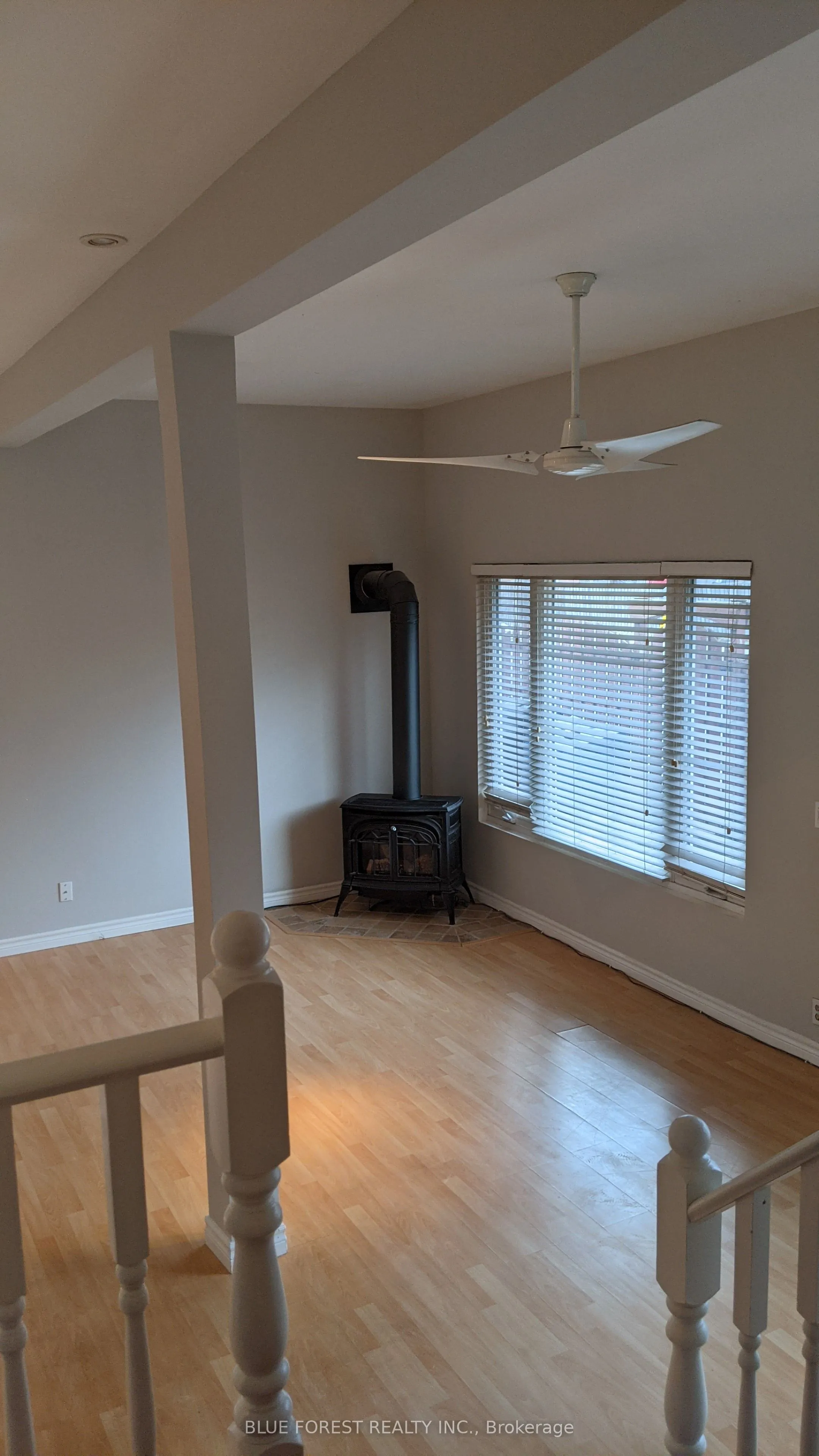 35 Cliftonvale Avenue, #MAIN FLOOR