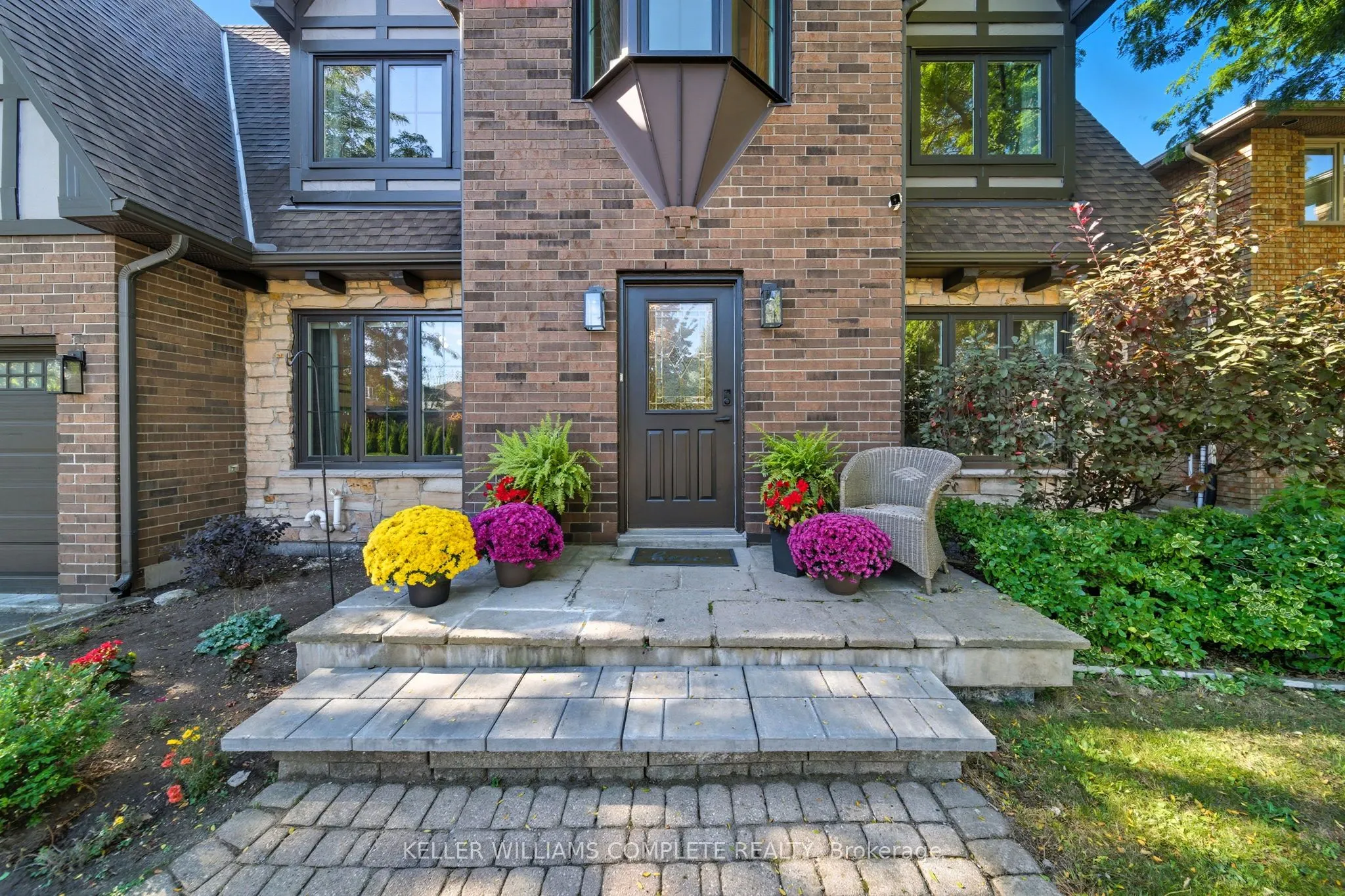 142 Meadowbrook Drive