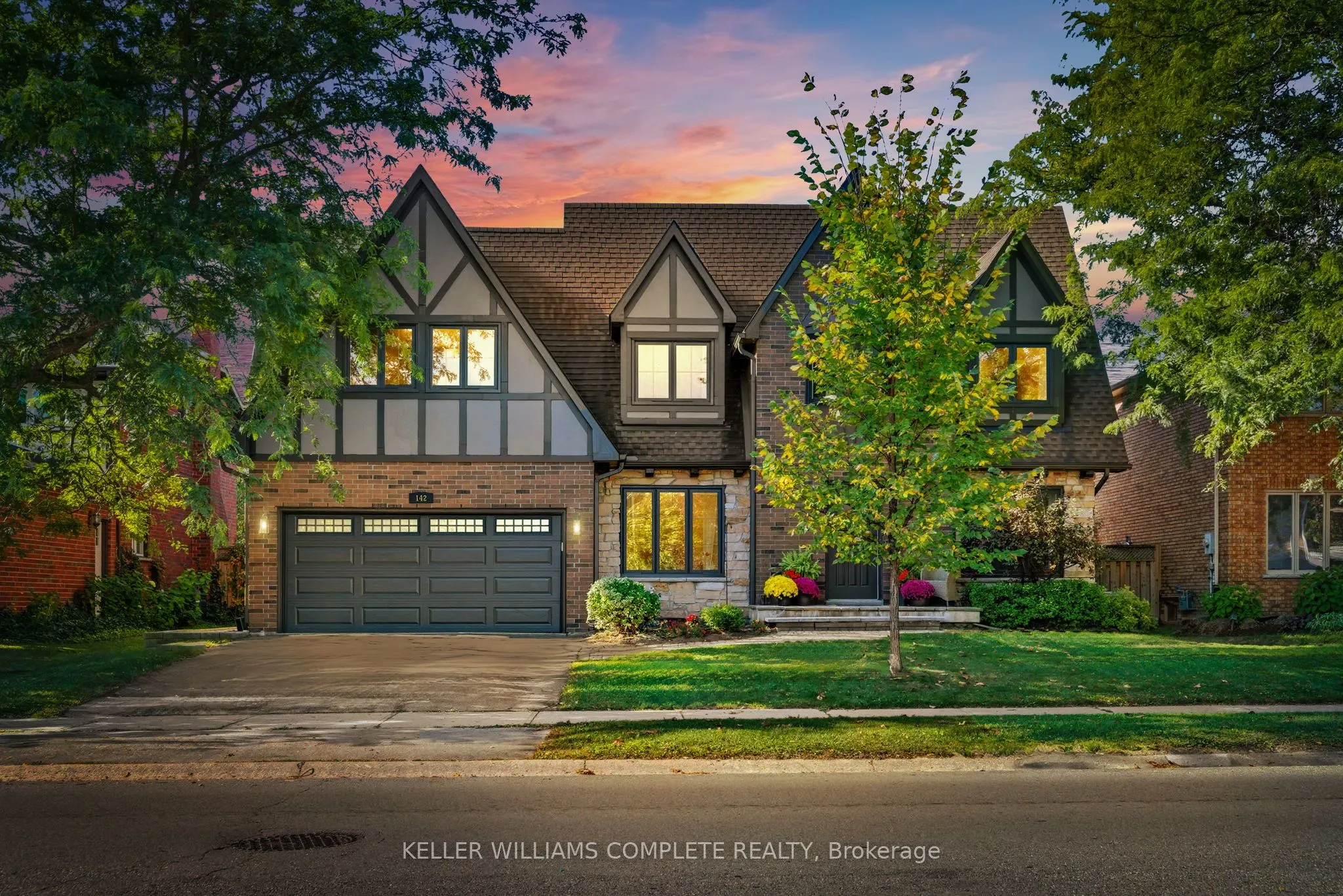 142 Meadowbrook Drive
