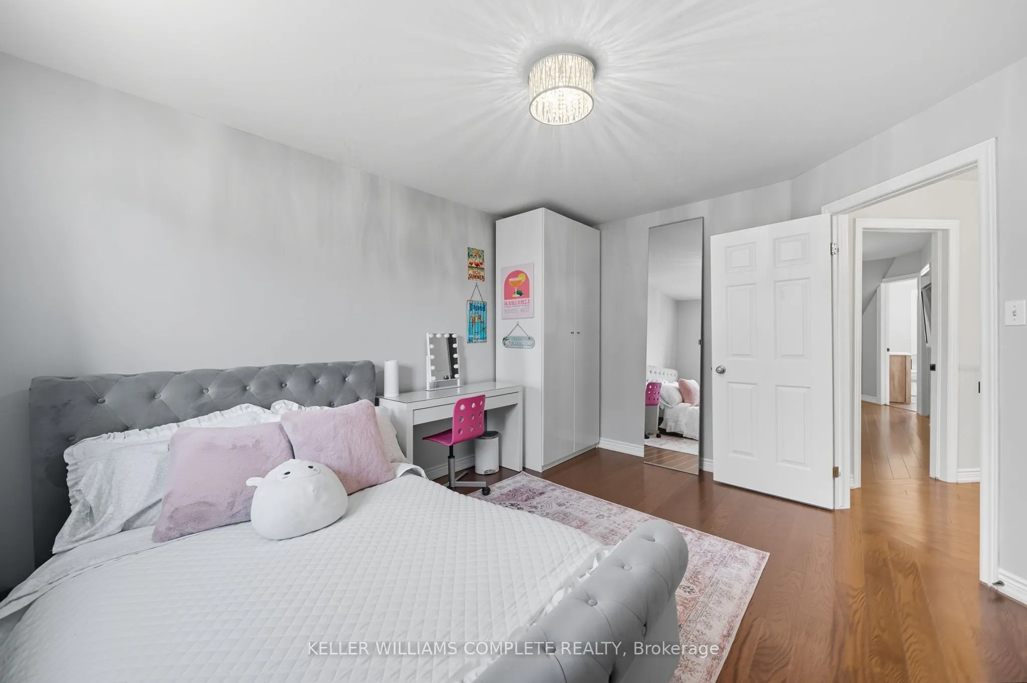 142 Meadowbrook Drive