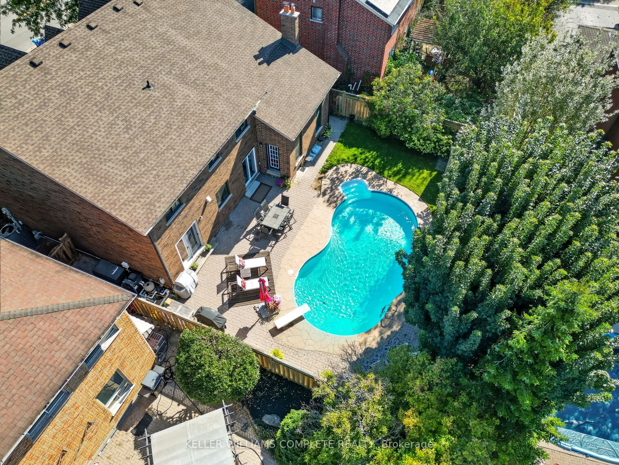 142 Meadowbrook Drive