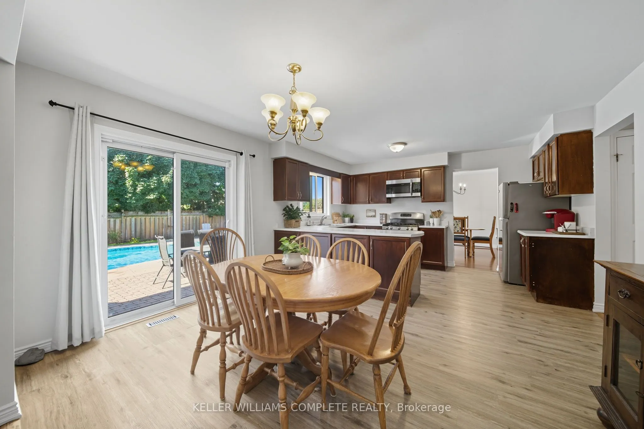 142 Meadowbrook Drive