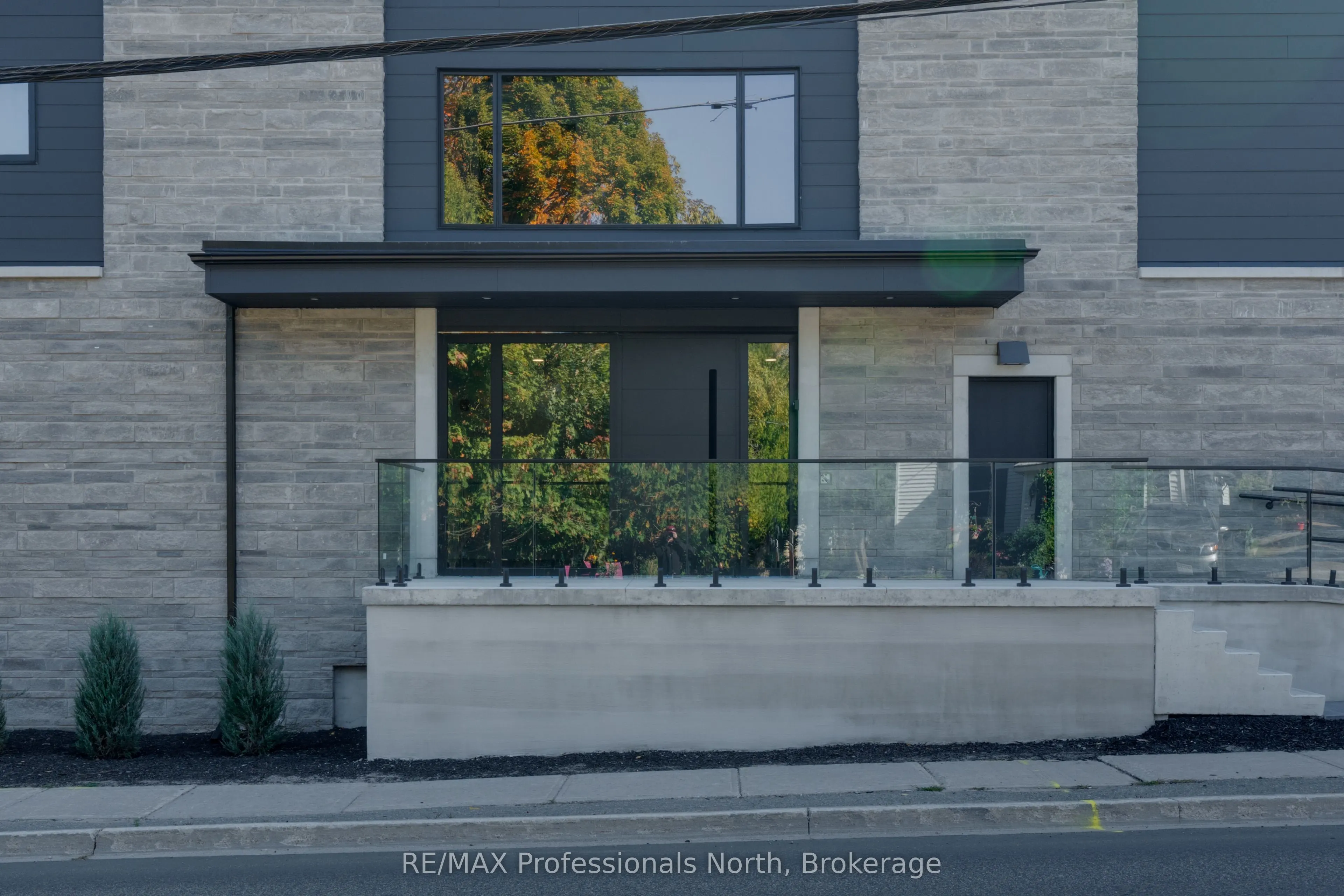 32 Brunel Road, #102