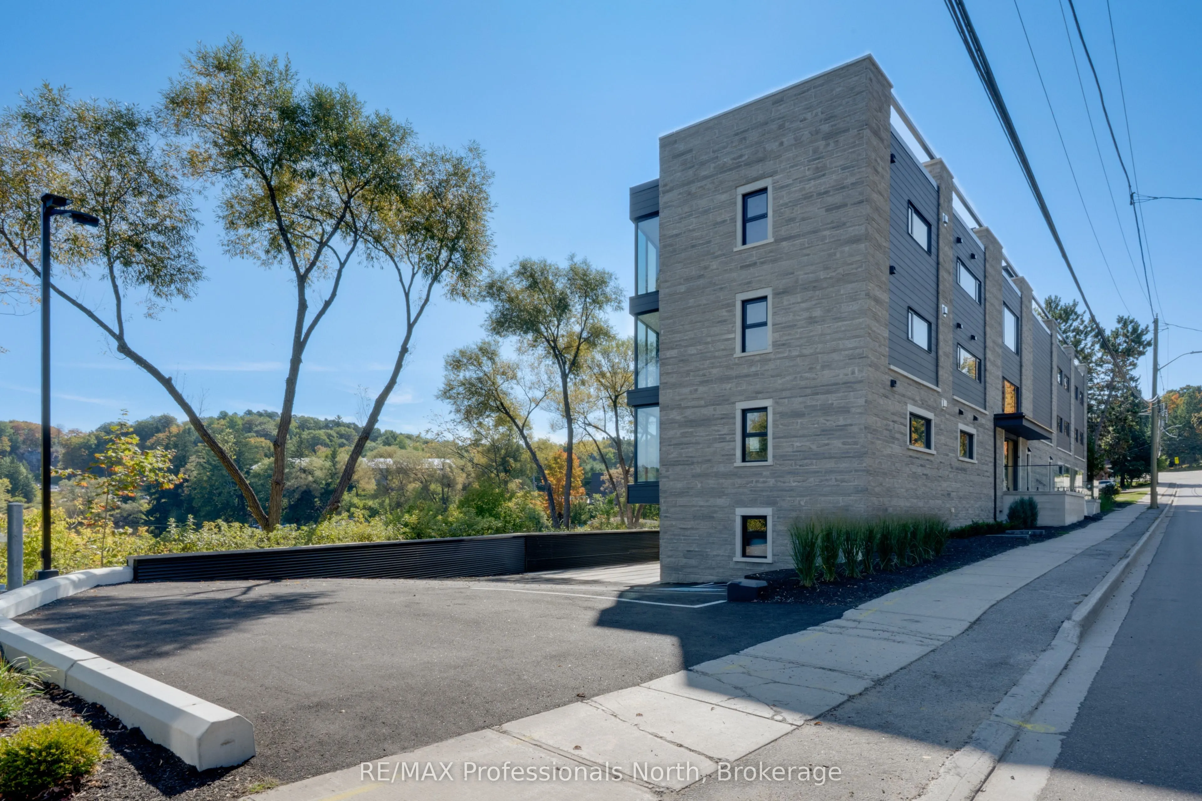 32 Brunel Road, #102