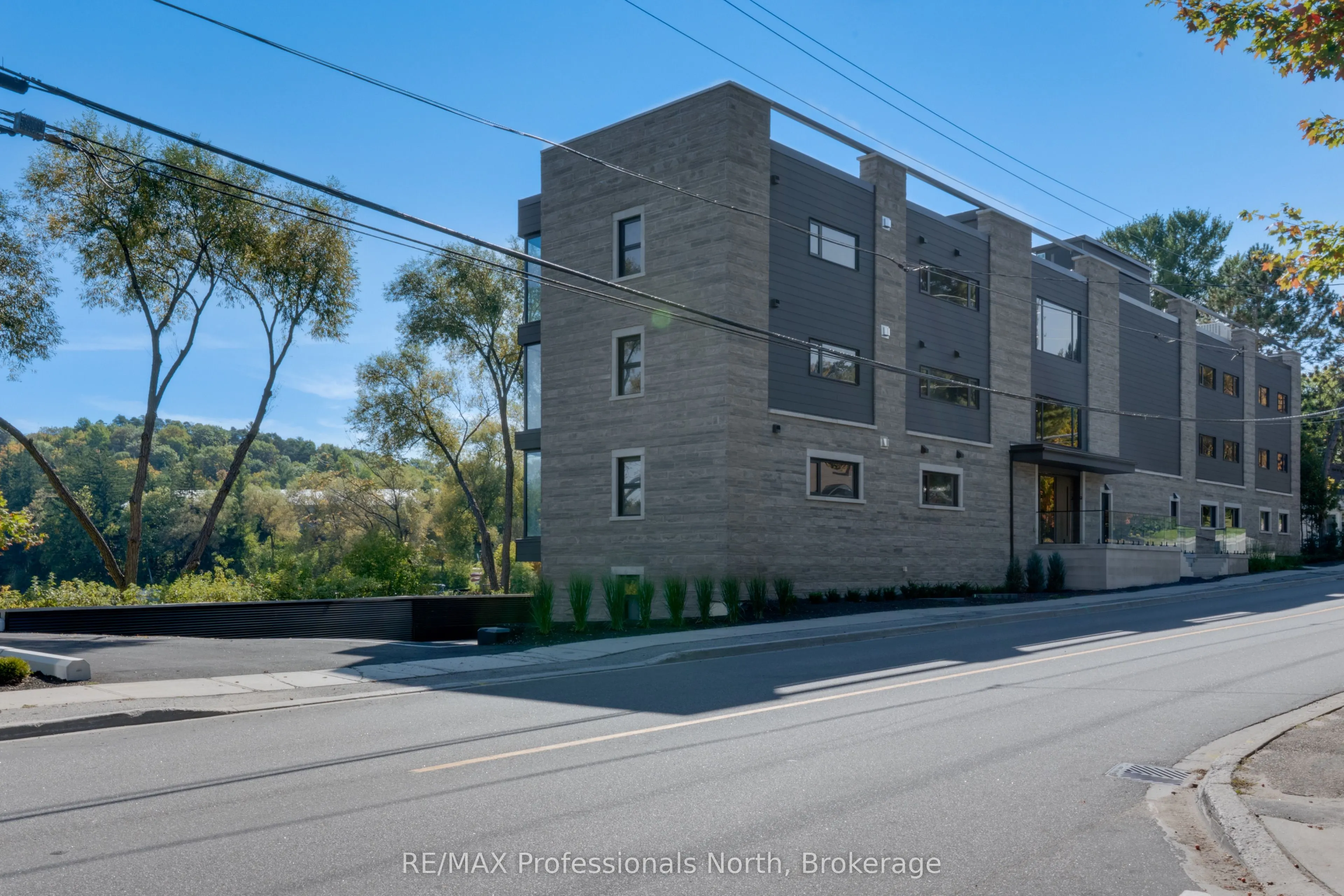 32 Brunel Road, #102