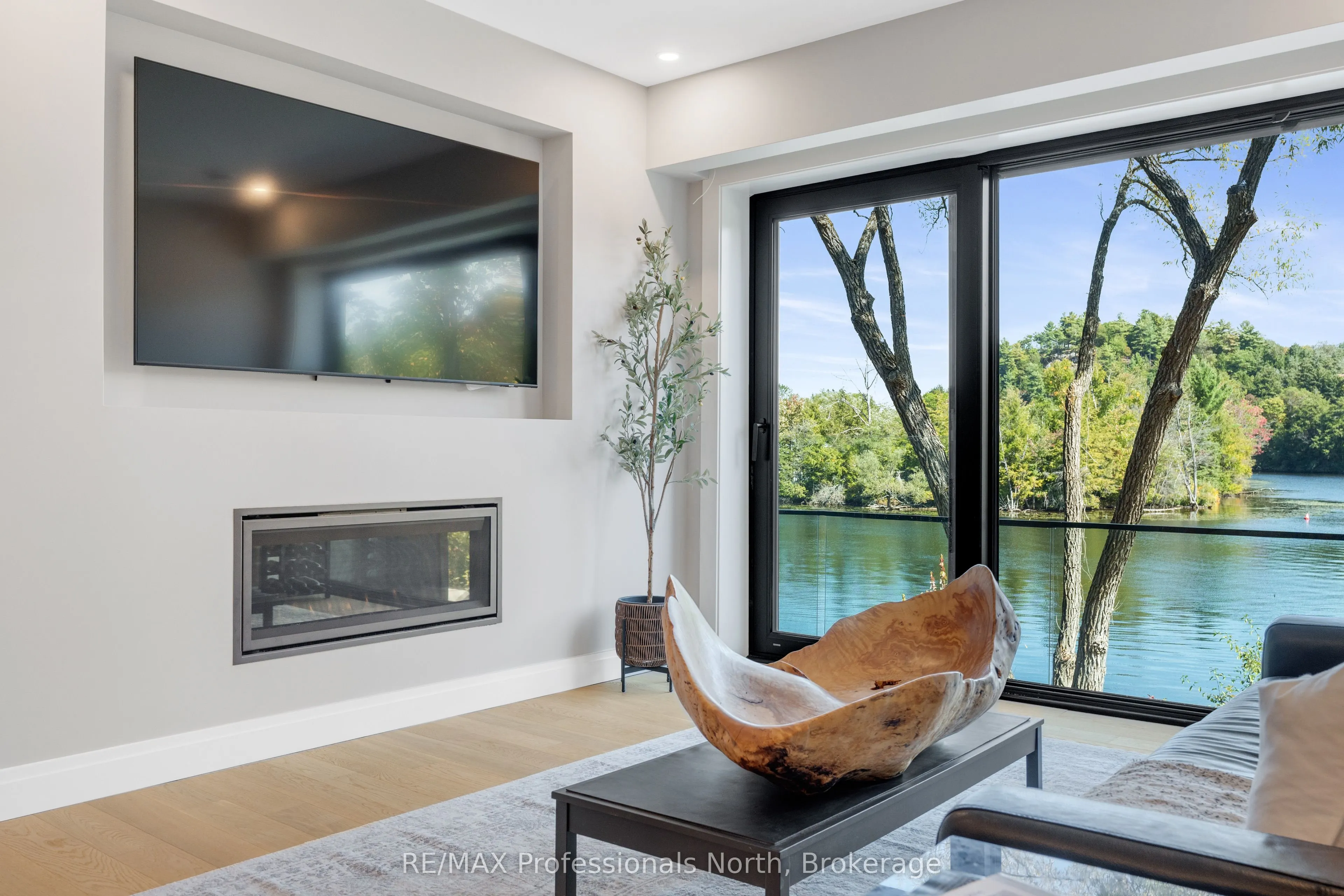 32 Brunel Road, #204