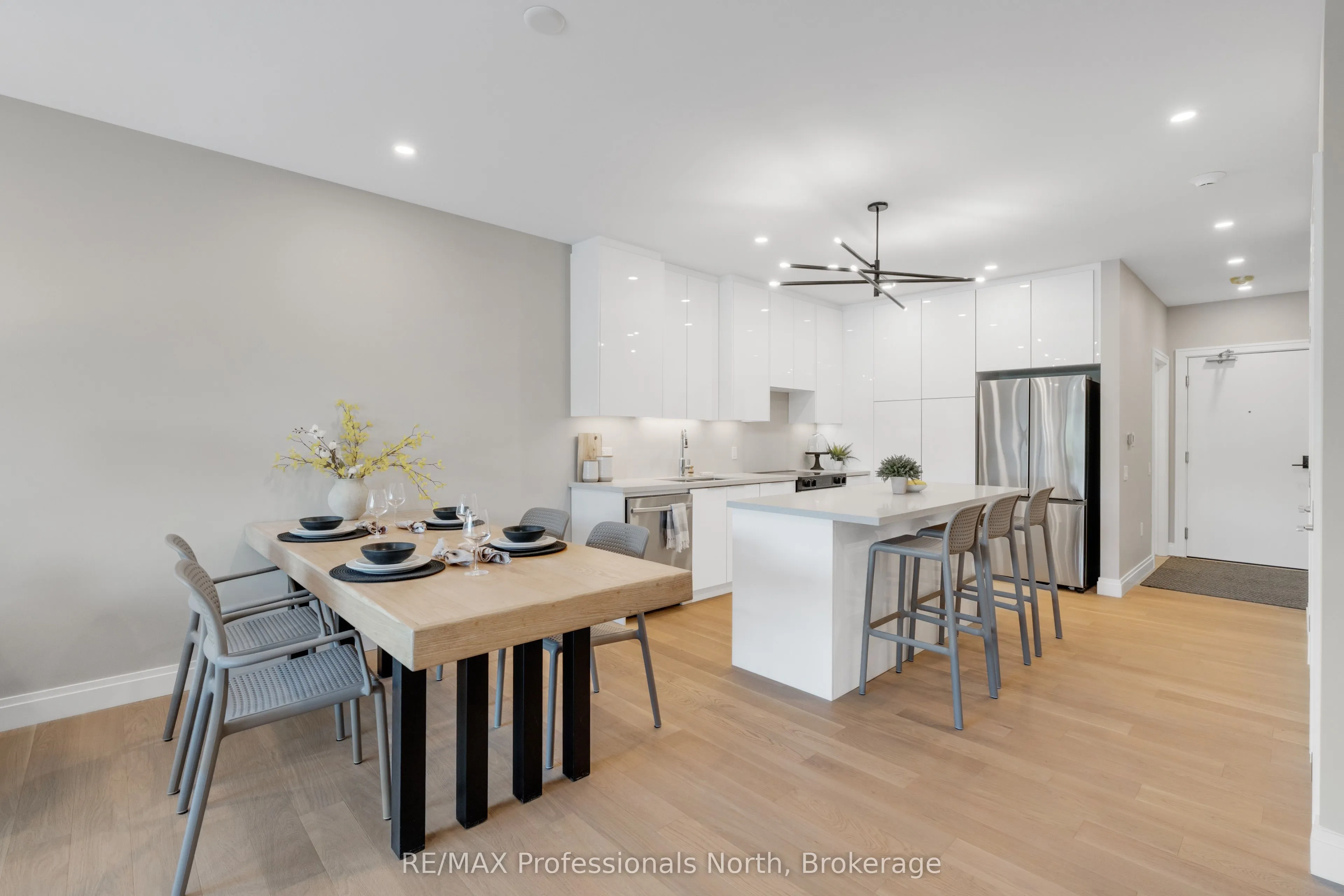 32 Brunel Road, #105