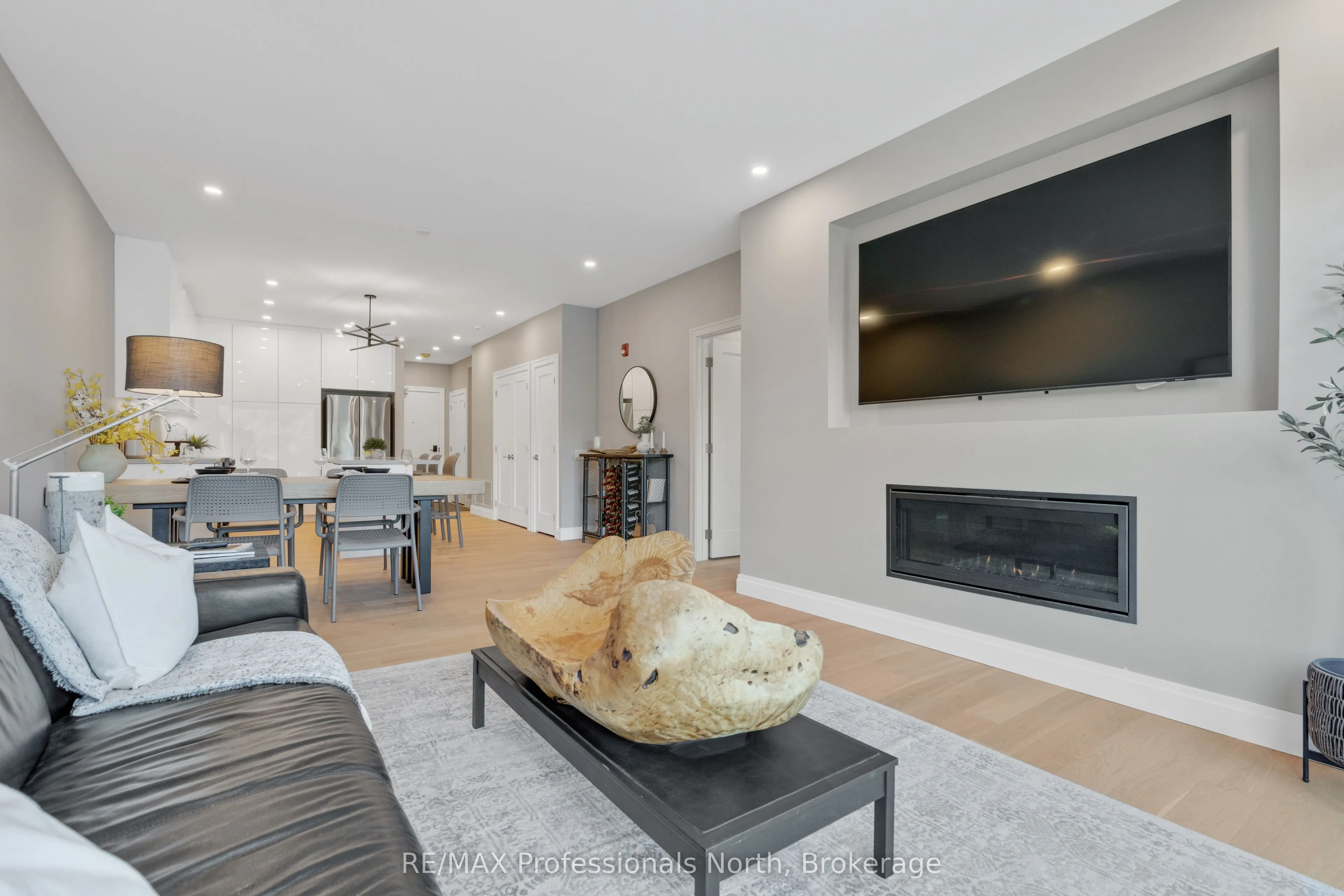 32 Brunel Road, #105