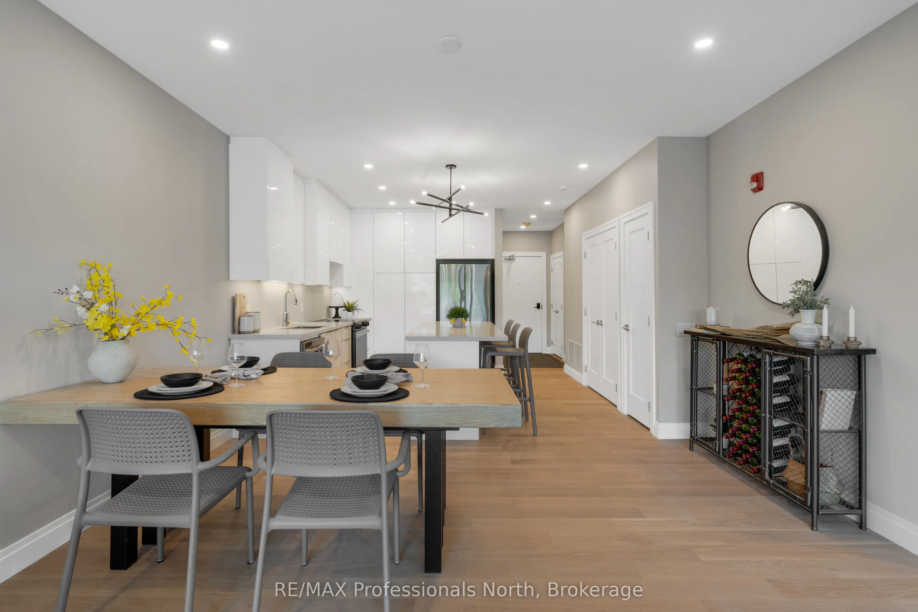 32 Brunel Road, #105