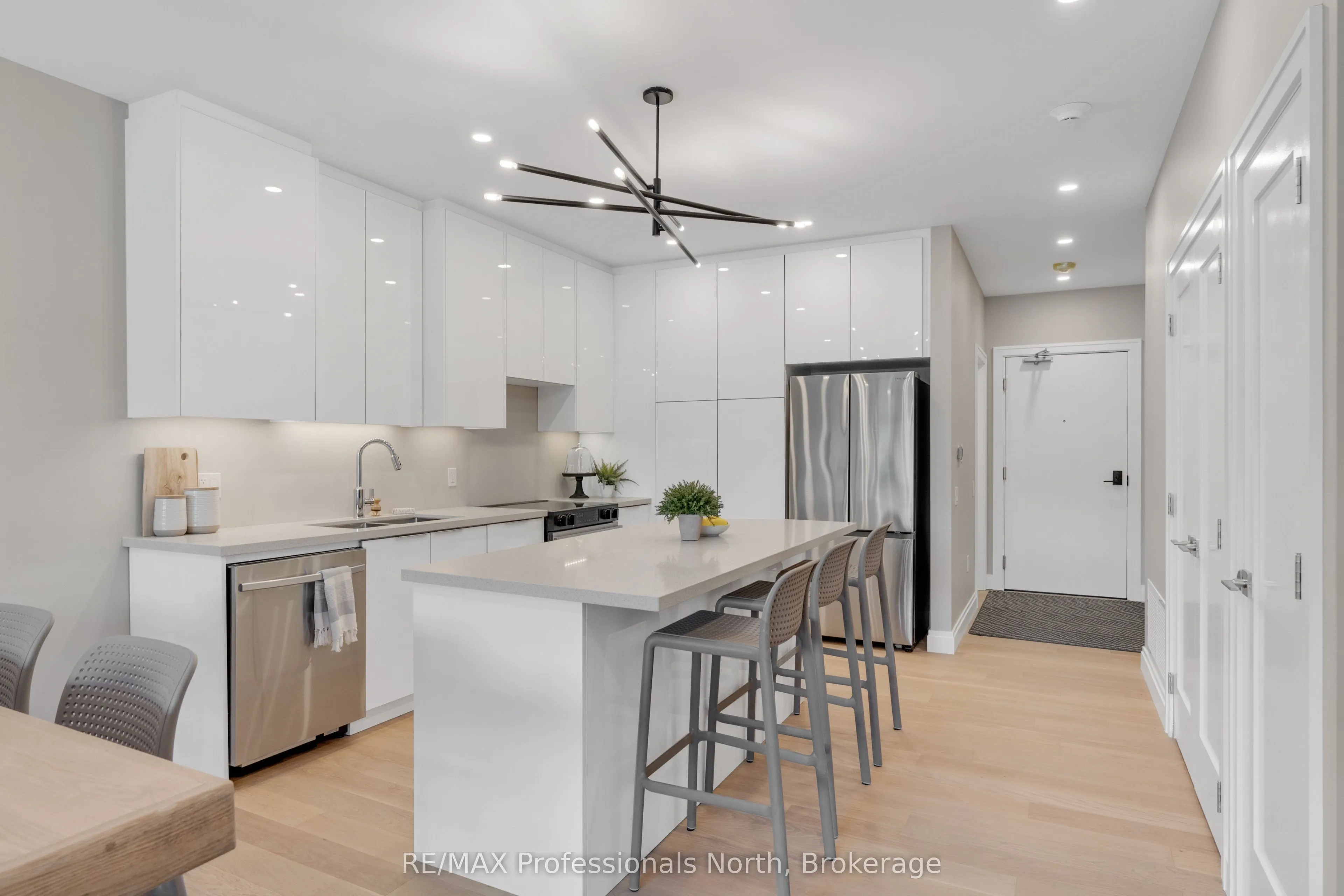 32 Brunel Road, #201