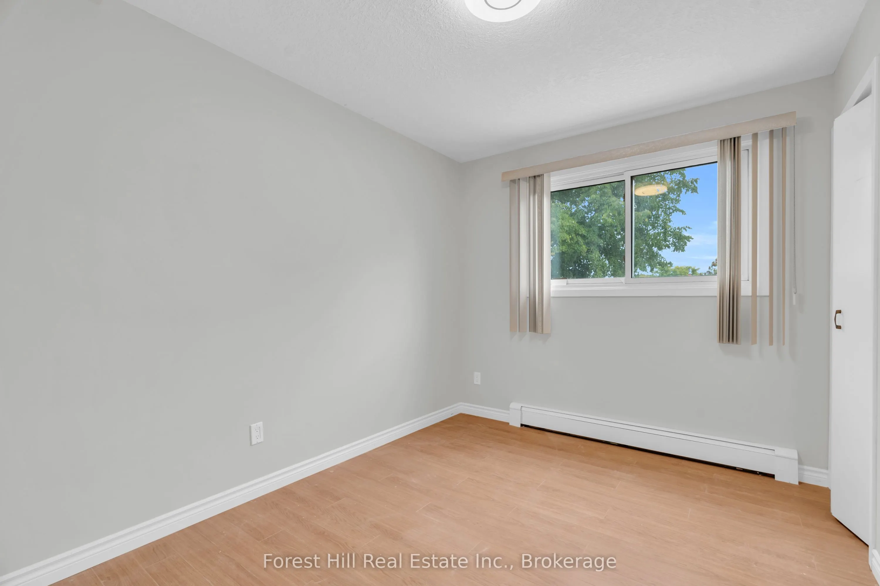 35 Shaftsbury Drive