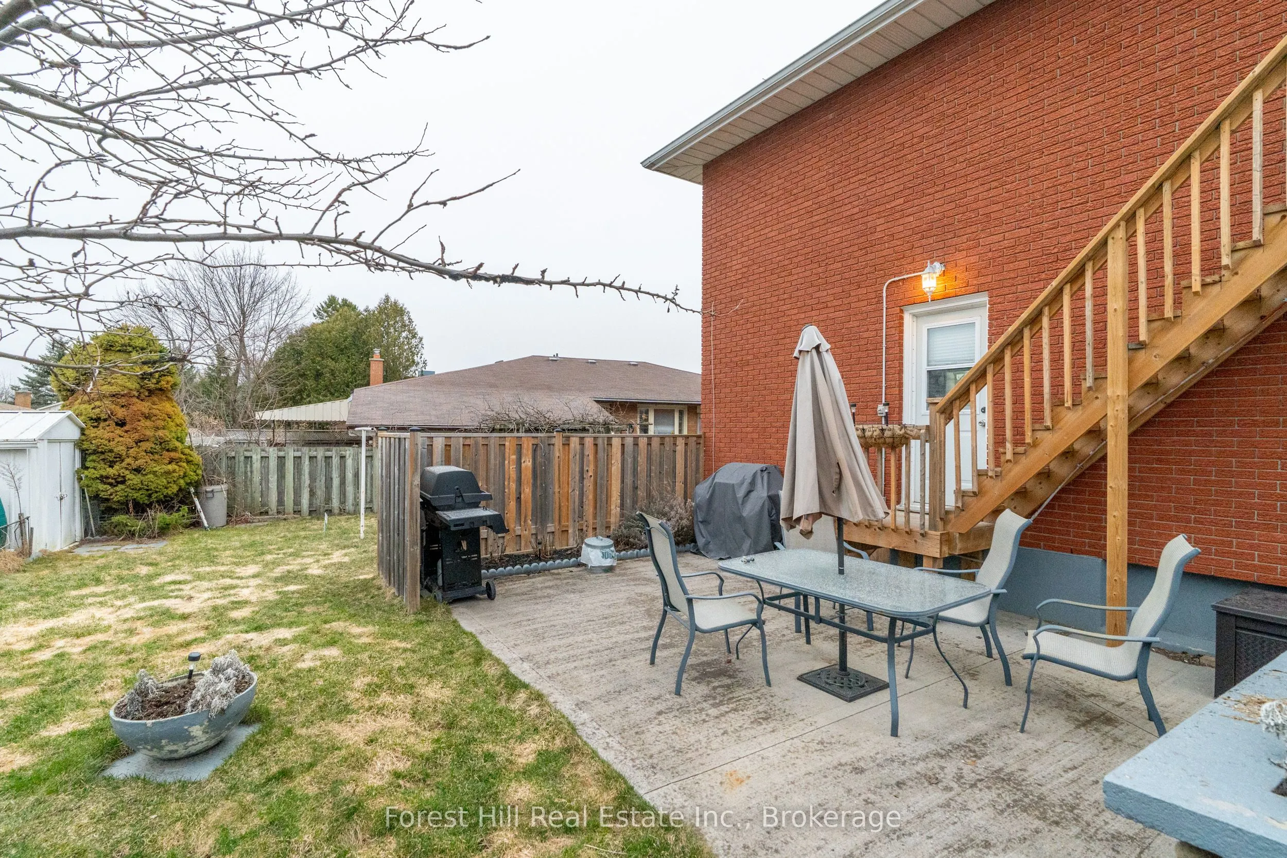 35 Shaftsbury Drive