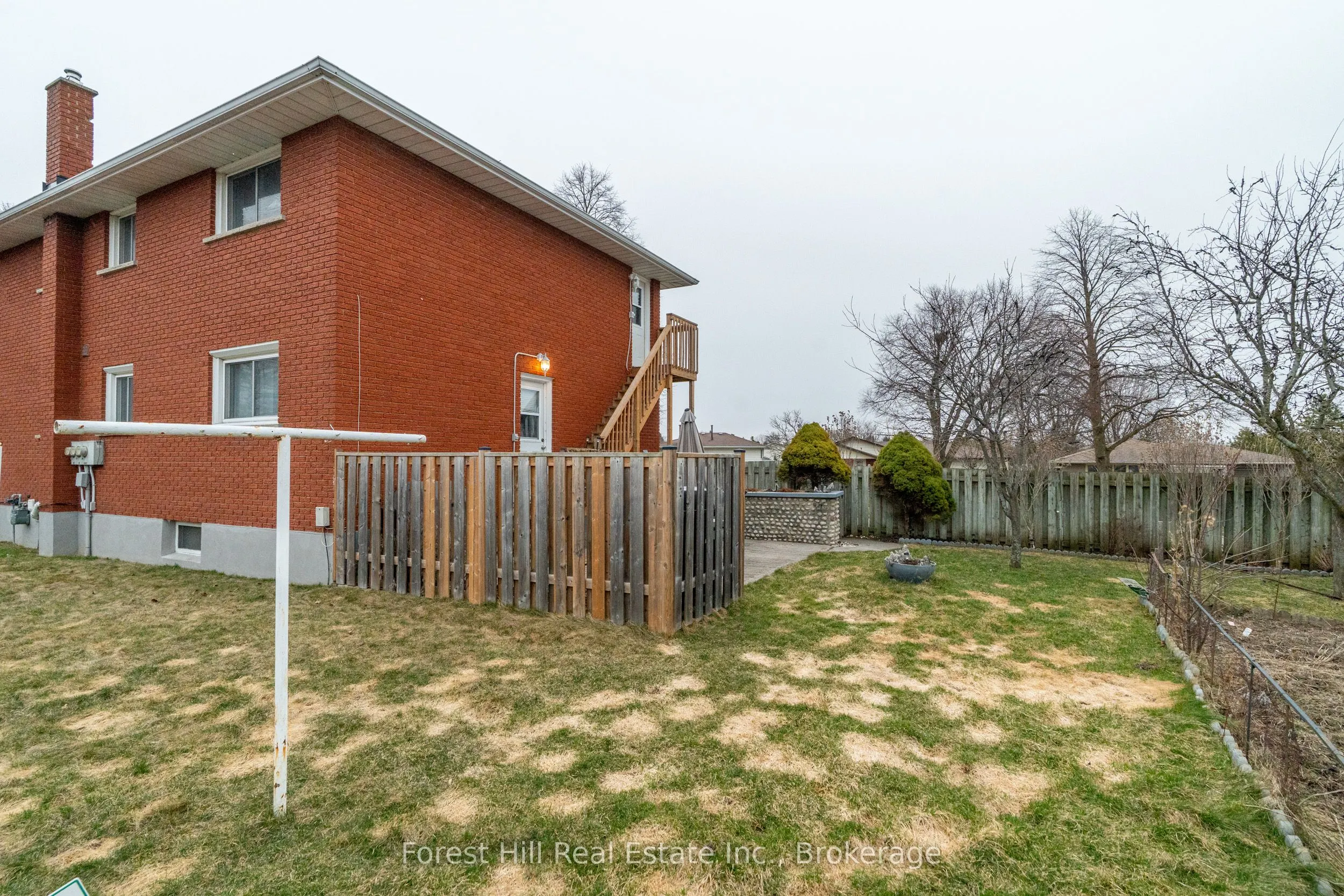 35 Shaftsbury Drive