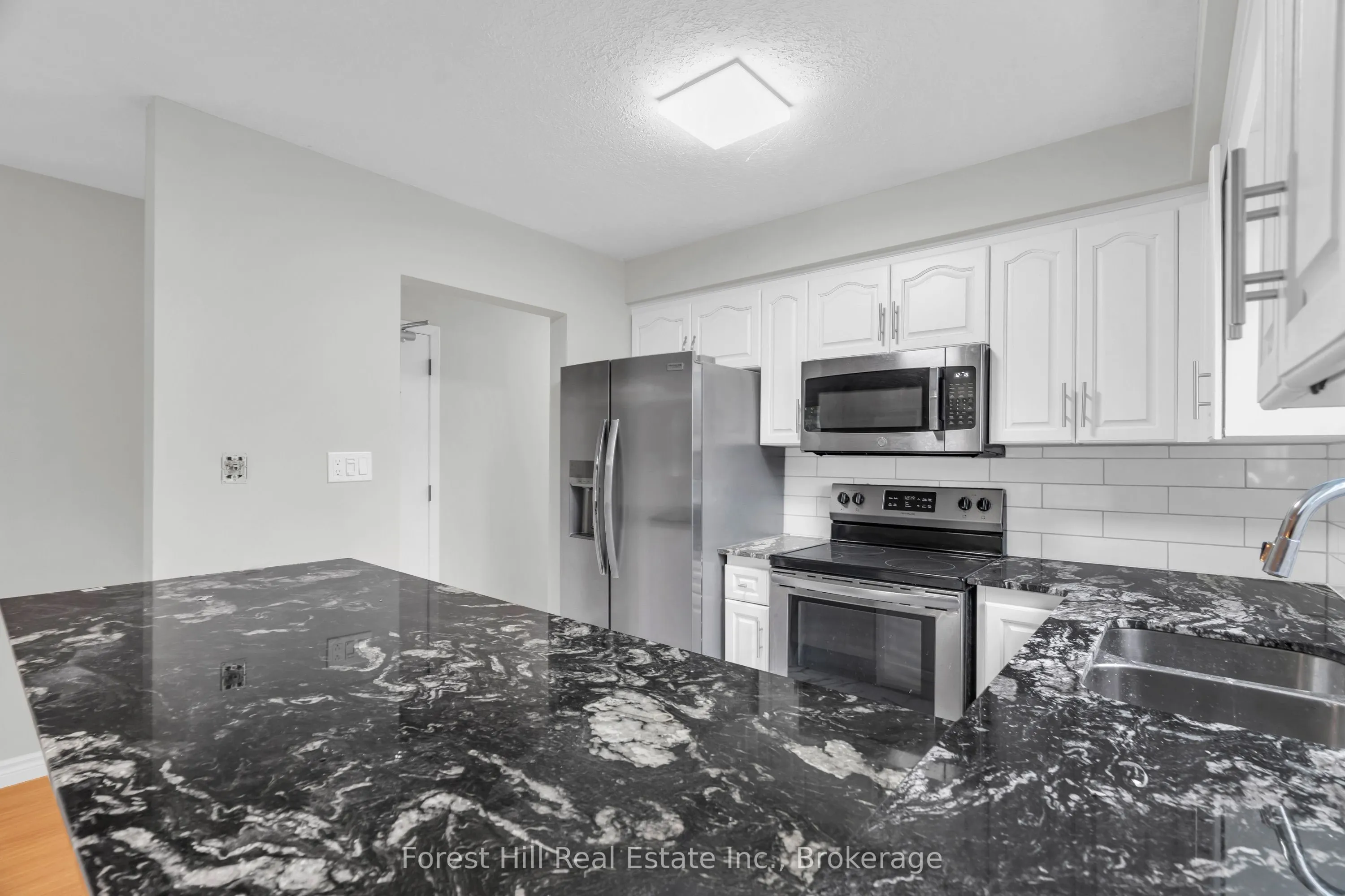 35 Shaftsbury Drive