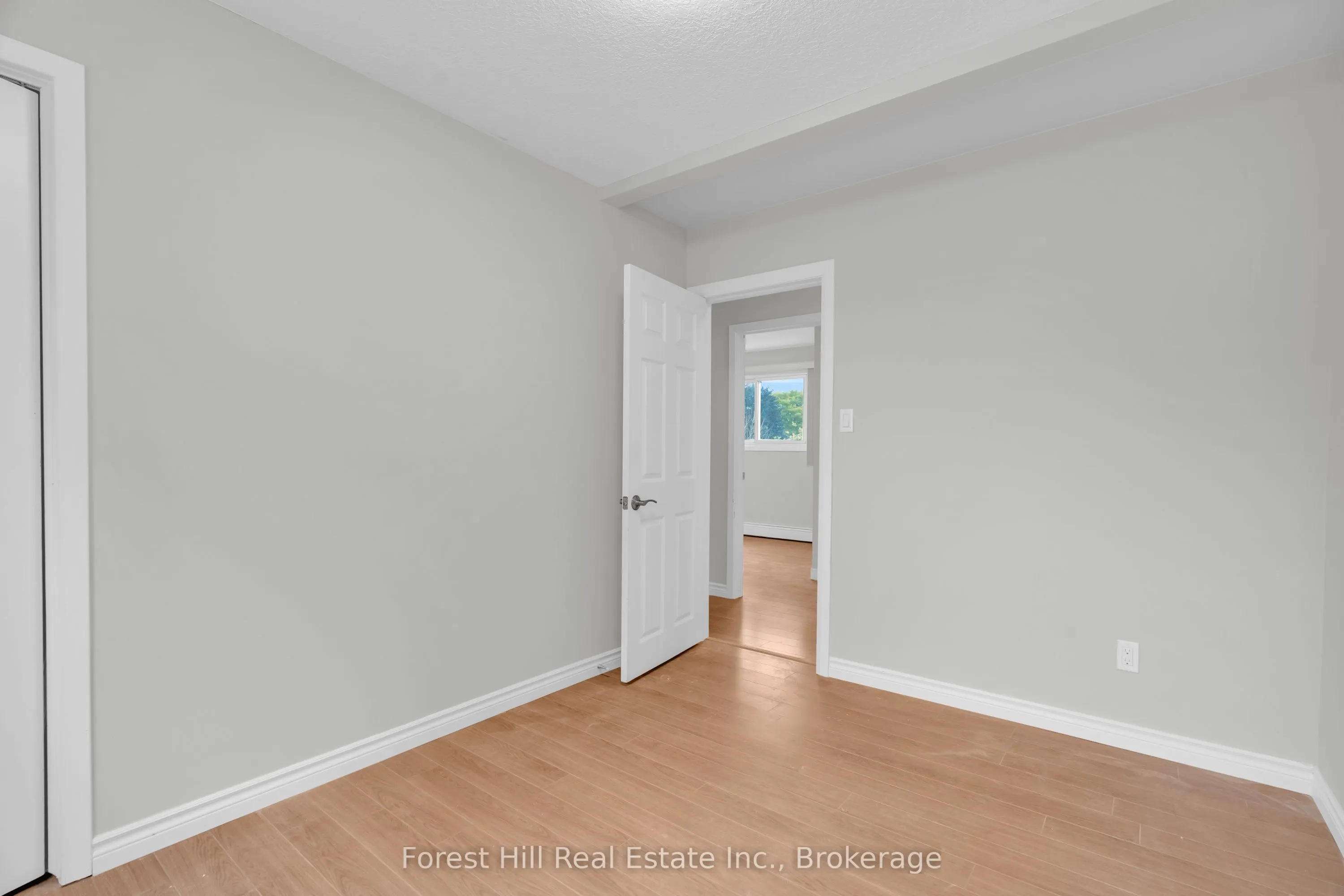 35 Shaftsbury Drive