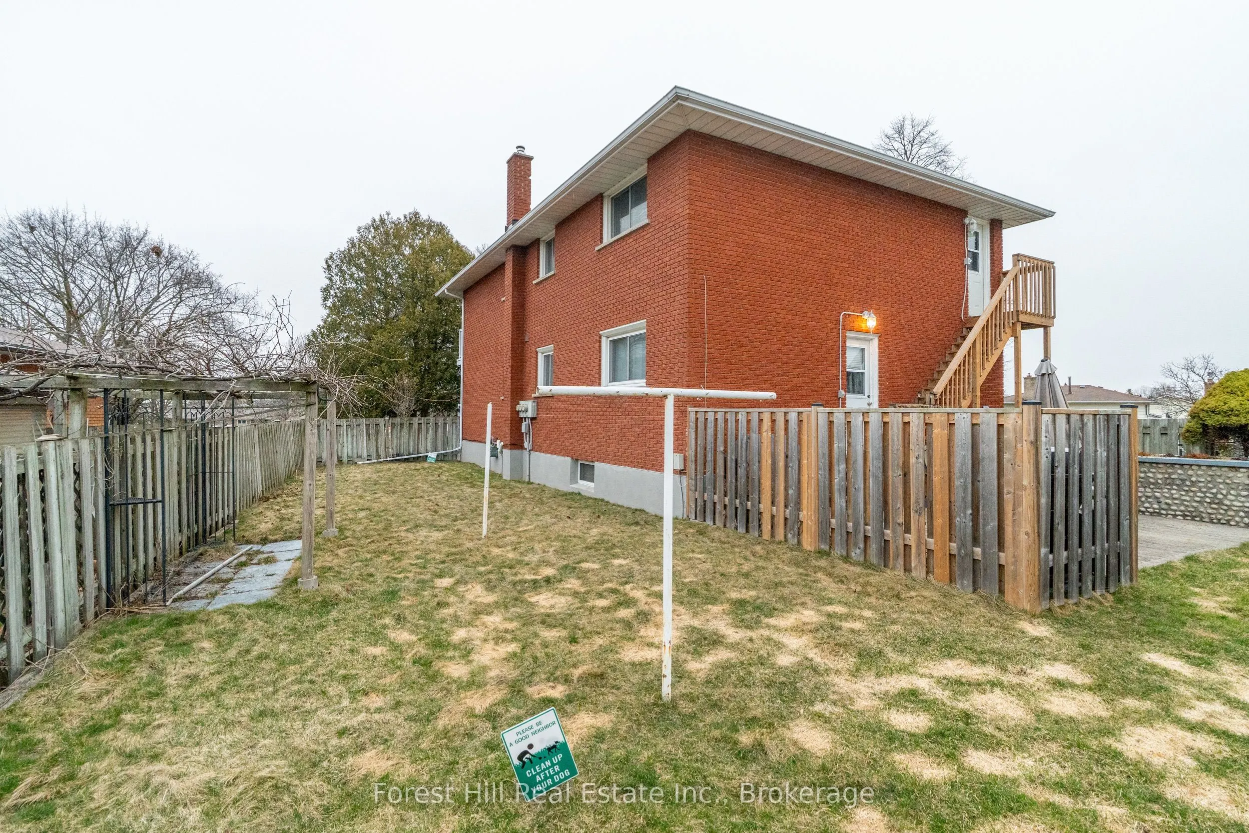 35 Shaftsbury Drive