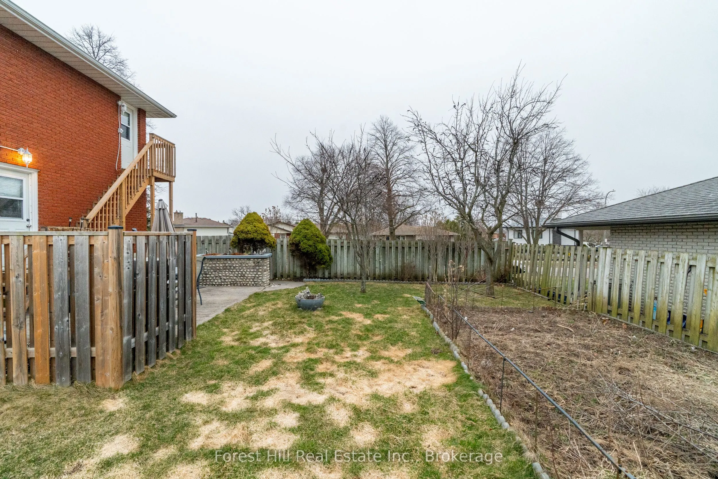 35 Shaftsbury Drive