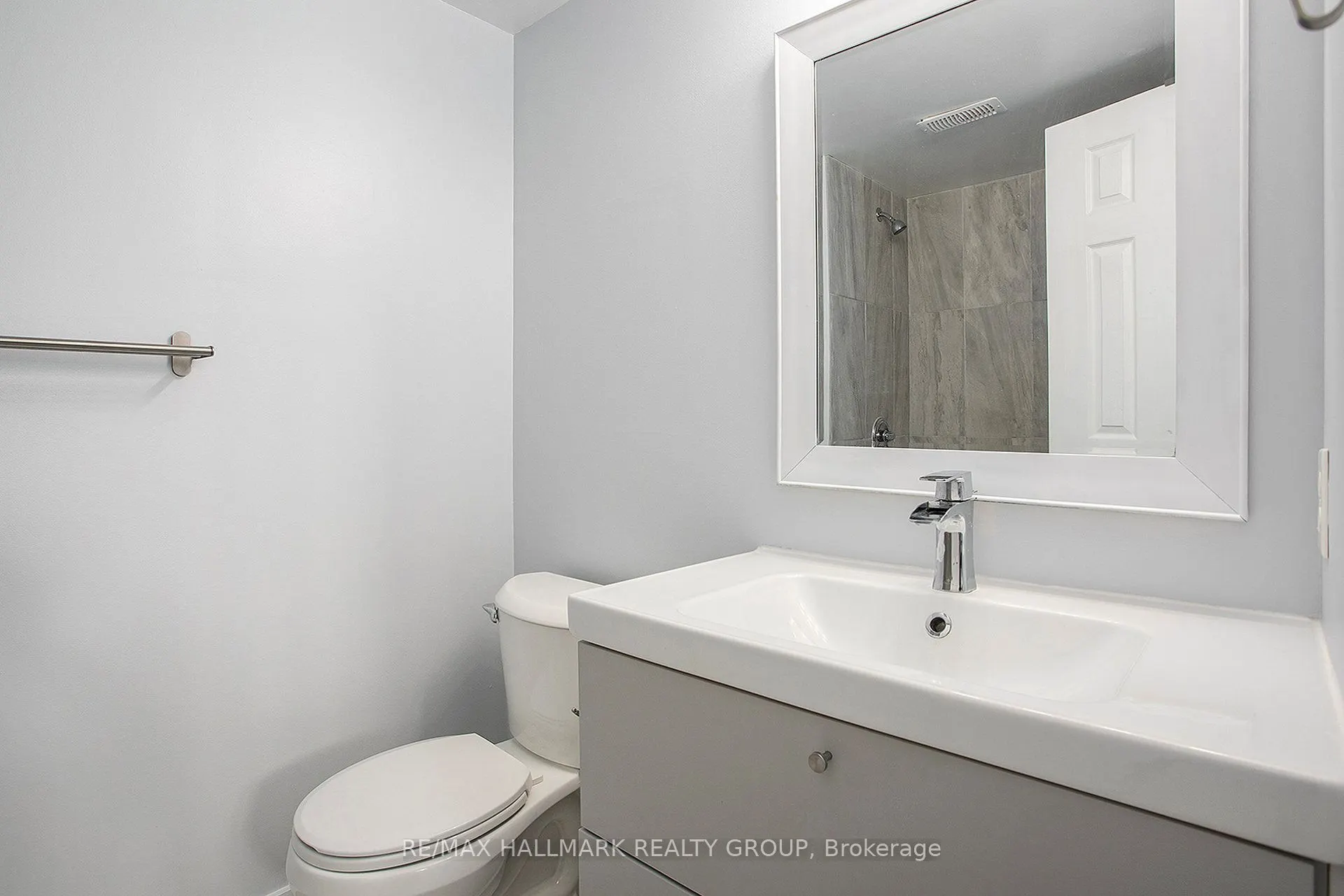281 Aquaview Drive, #13