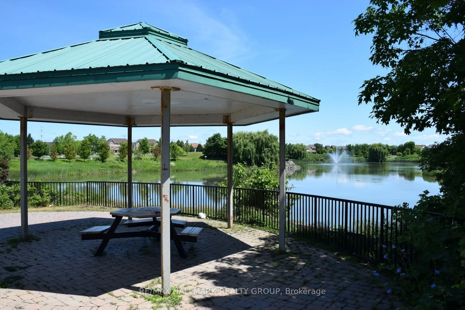 281 Aquaview Drive, #13
