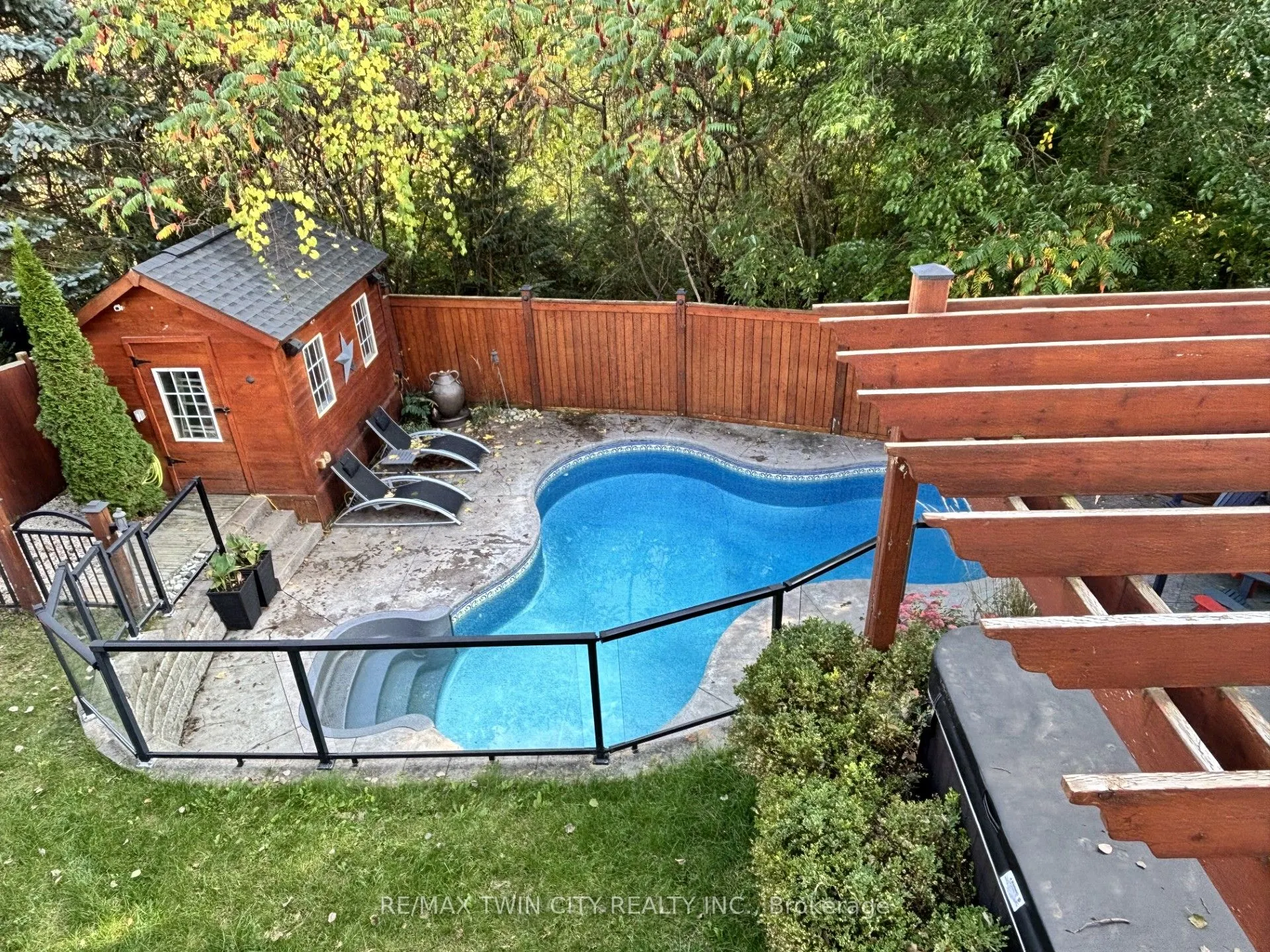 305 Pine Valley Drive