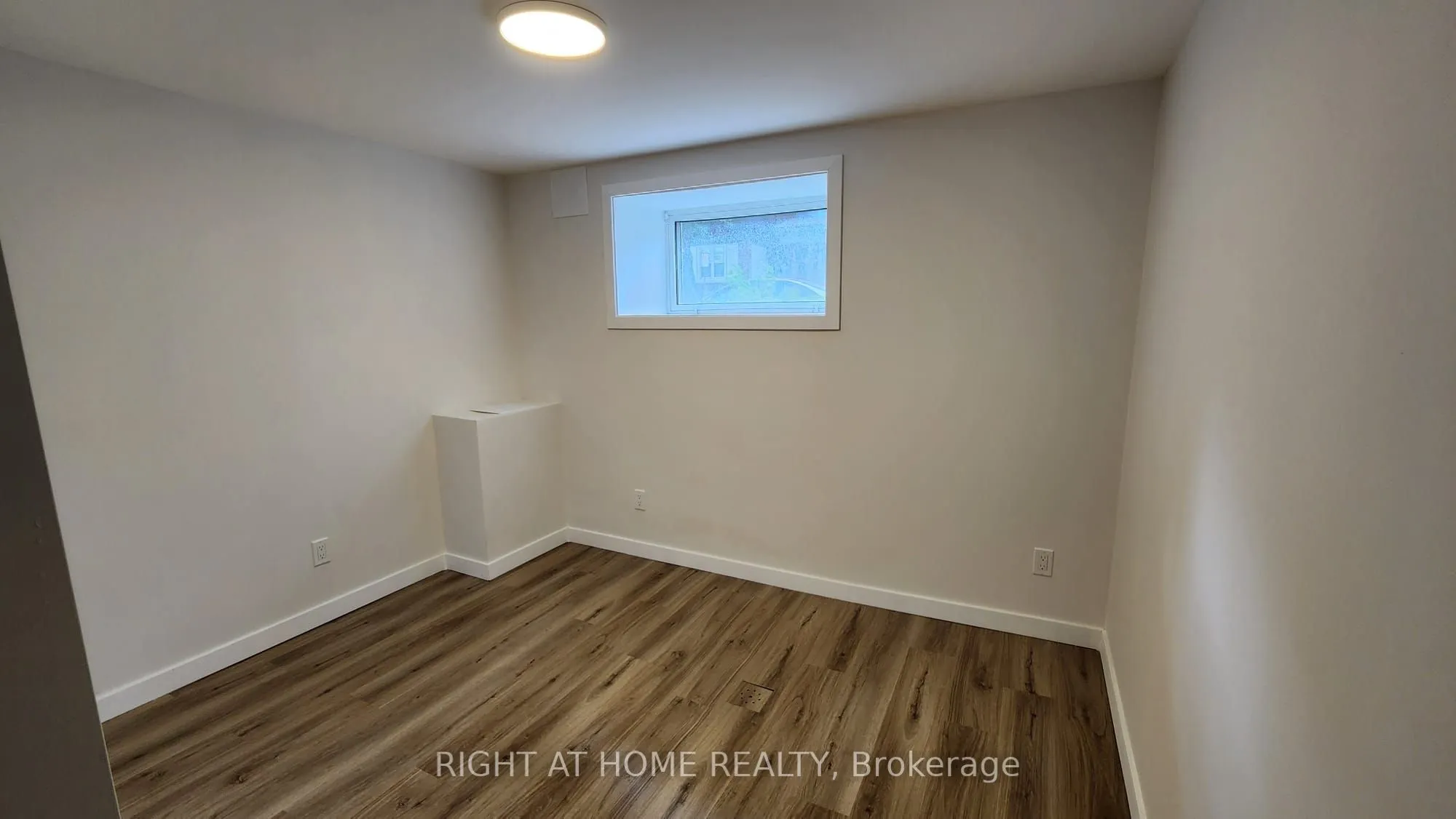30 Stirton Street, #4