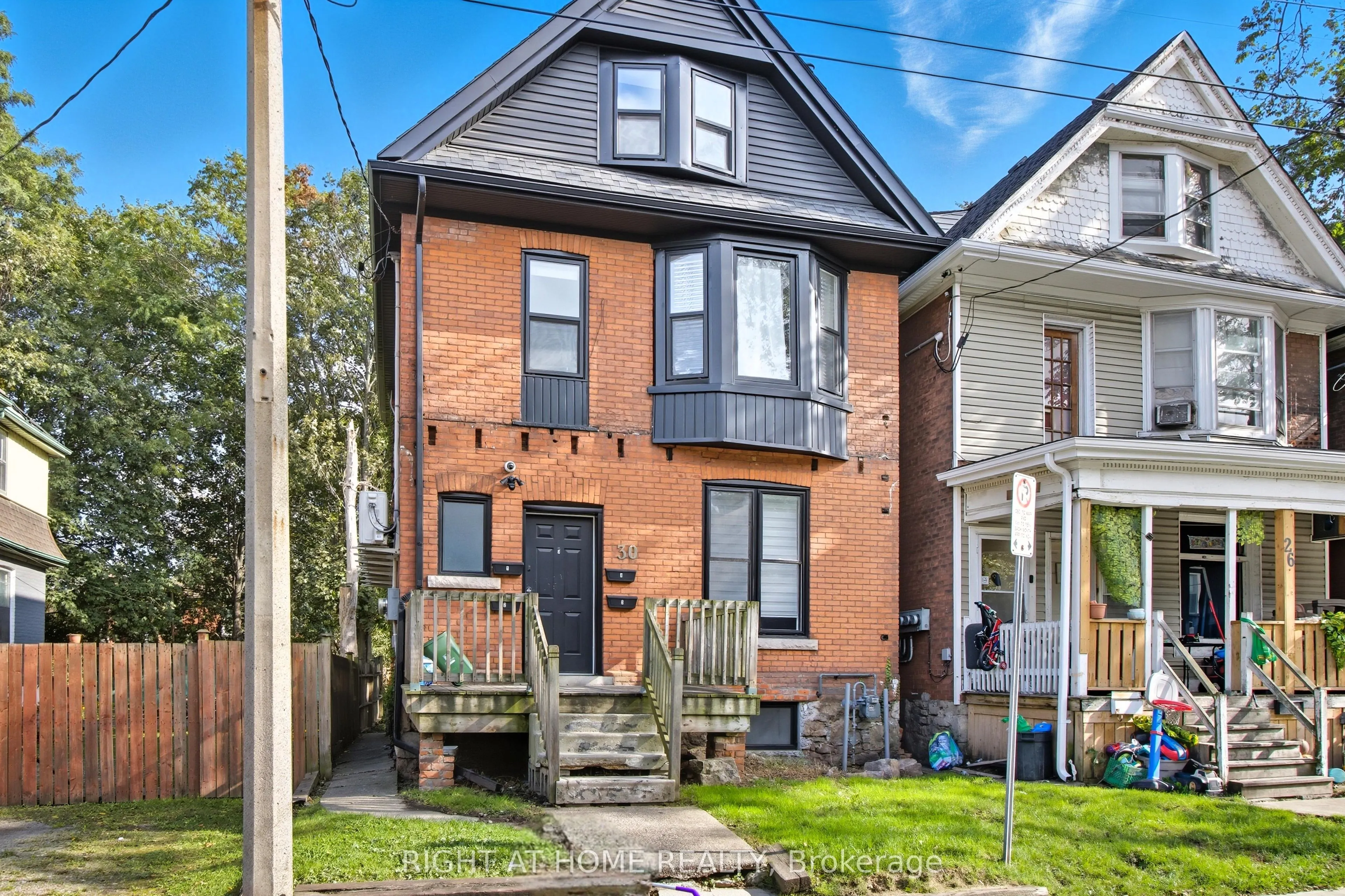 30 Stirton Street, #4