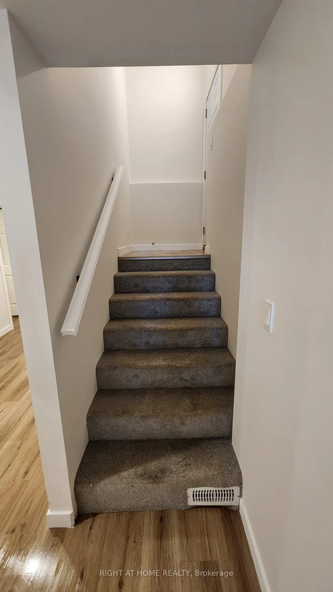 30 Stirton Street, #4