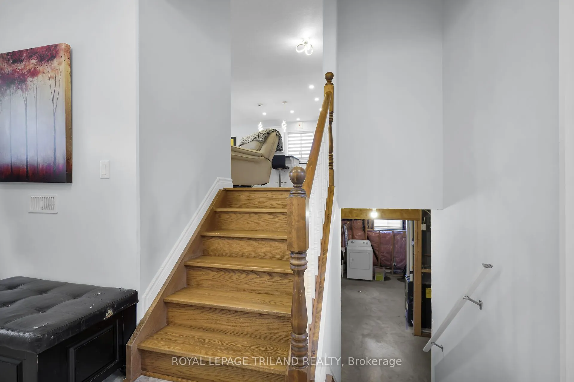 280 PETER Street S