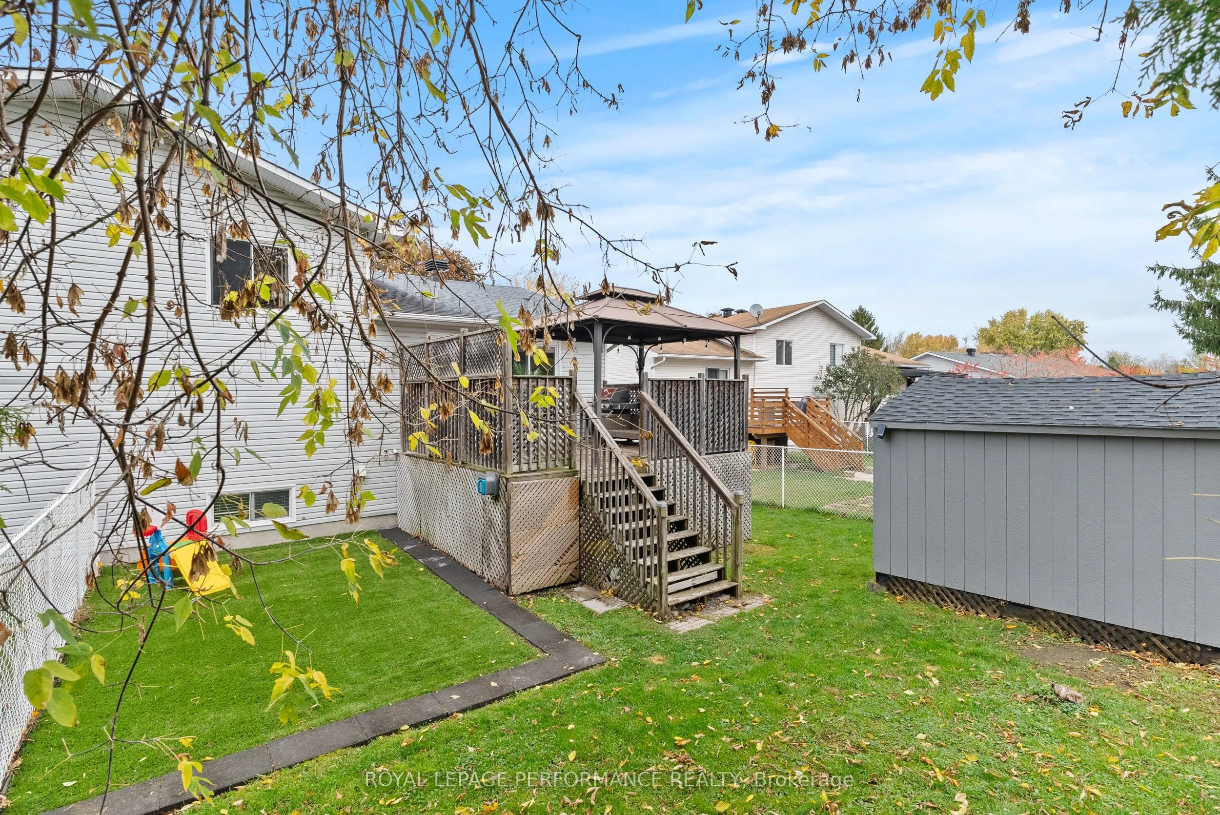 699 Payer Street