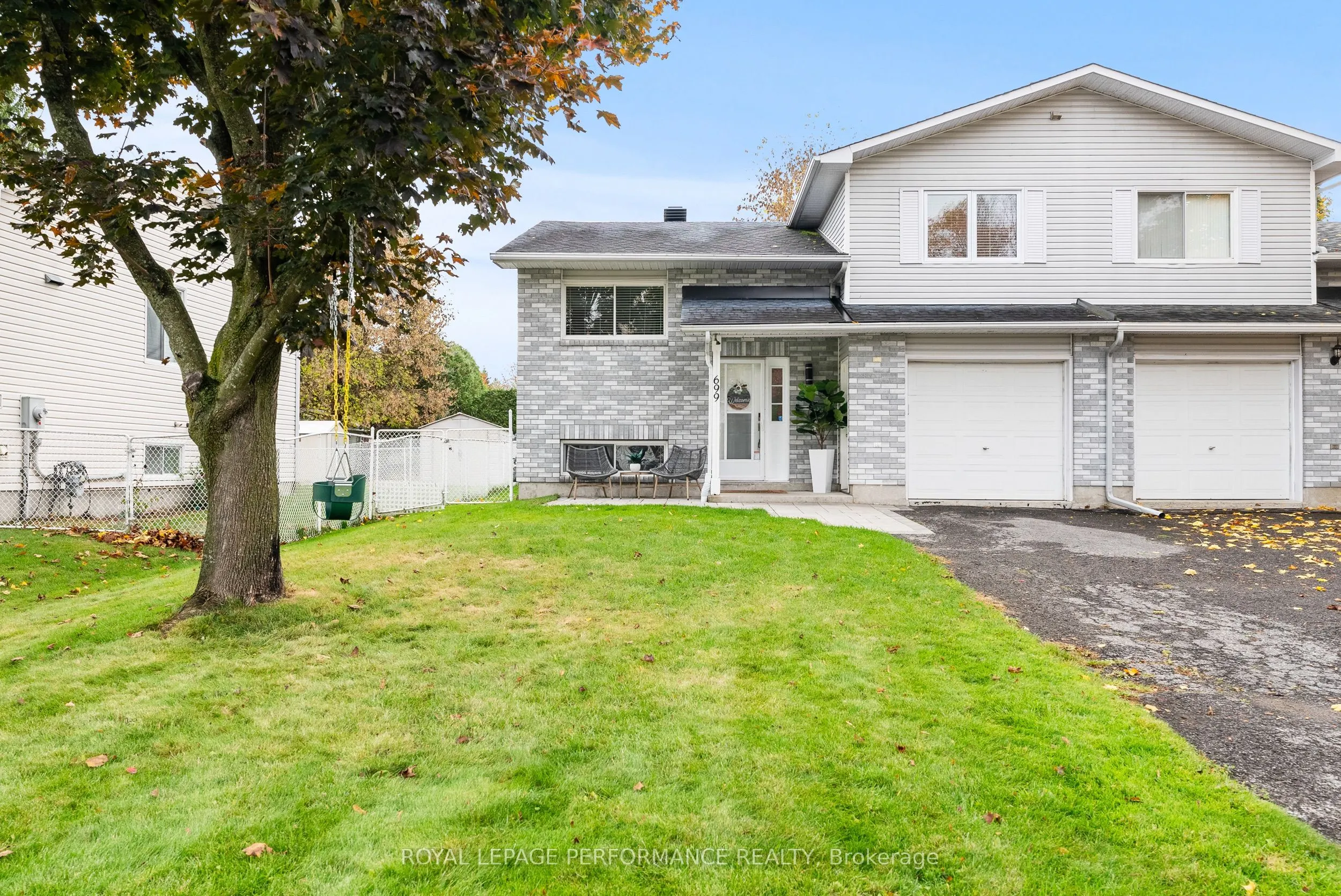 699 Payer Street