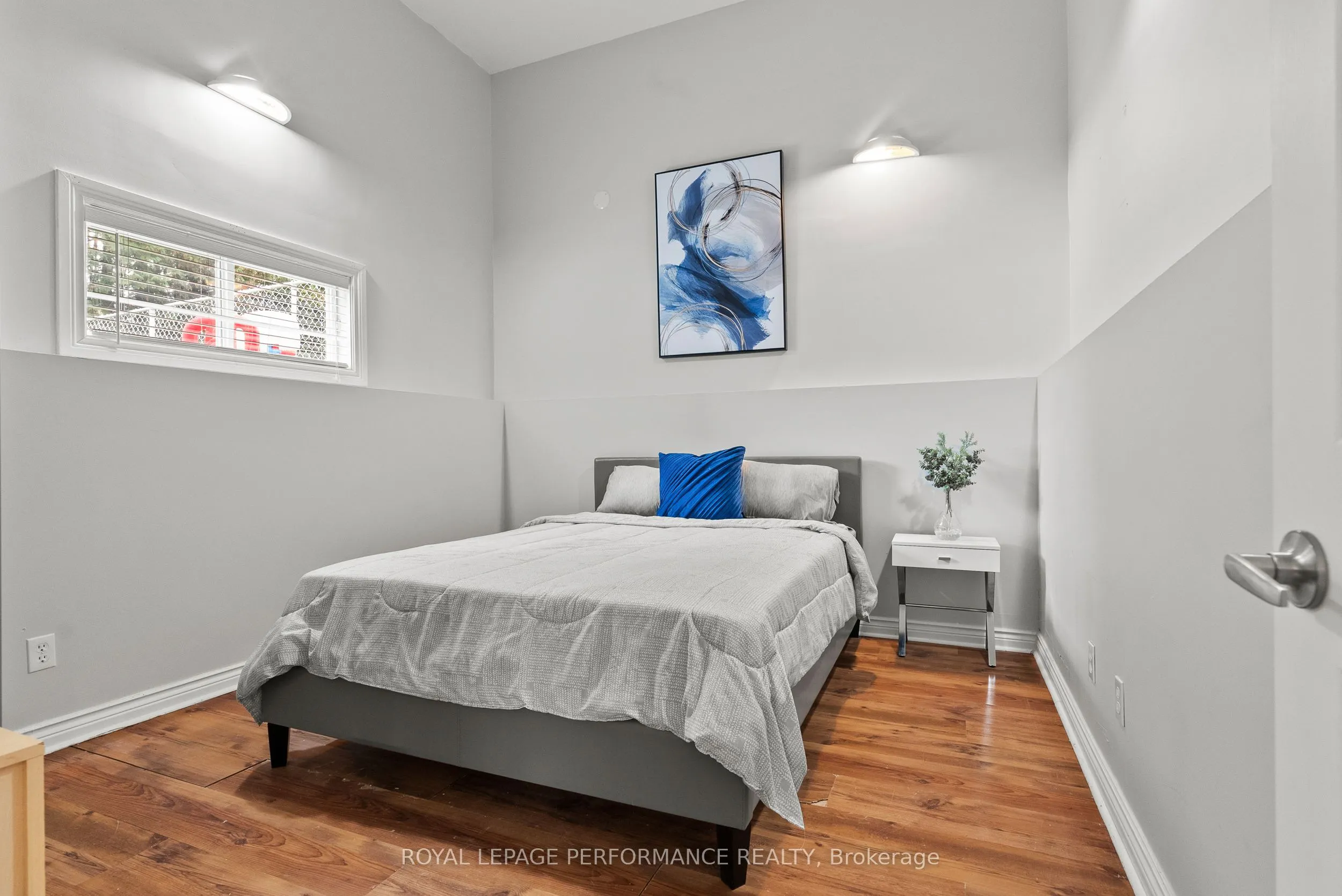 699 Payer Street